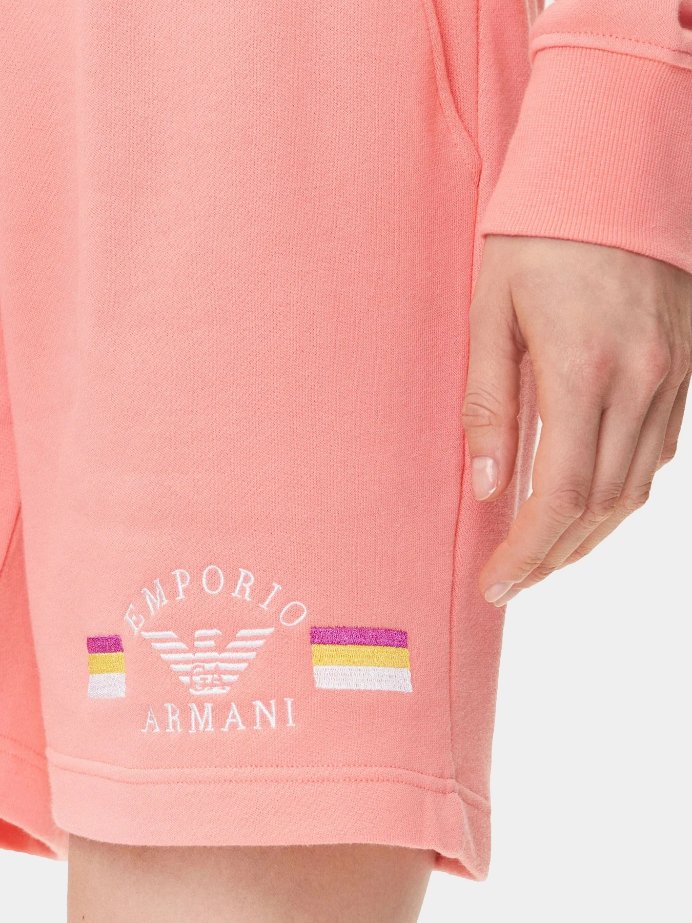Шорты Emporio Armani модель EW000496-AF10882-U4019 Шорты Emporio Armani модель EW000496-AF10882-U4019 Фото