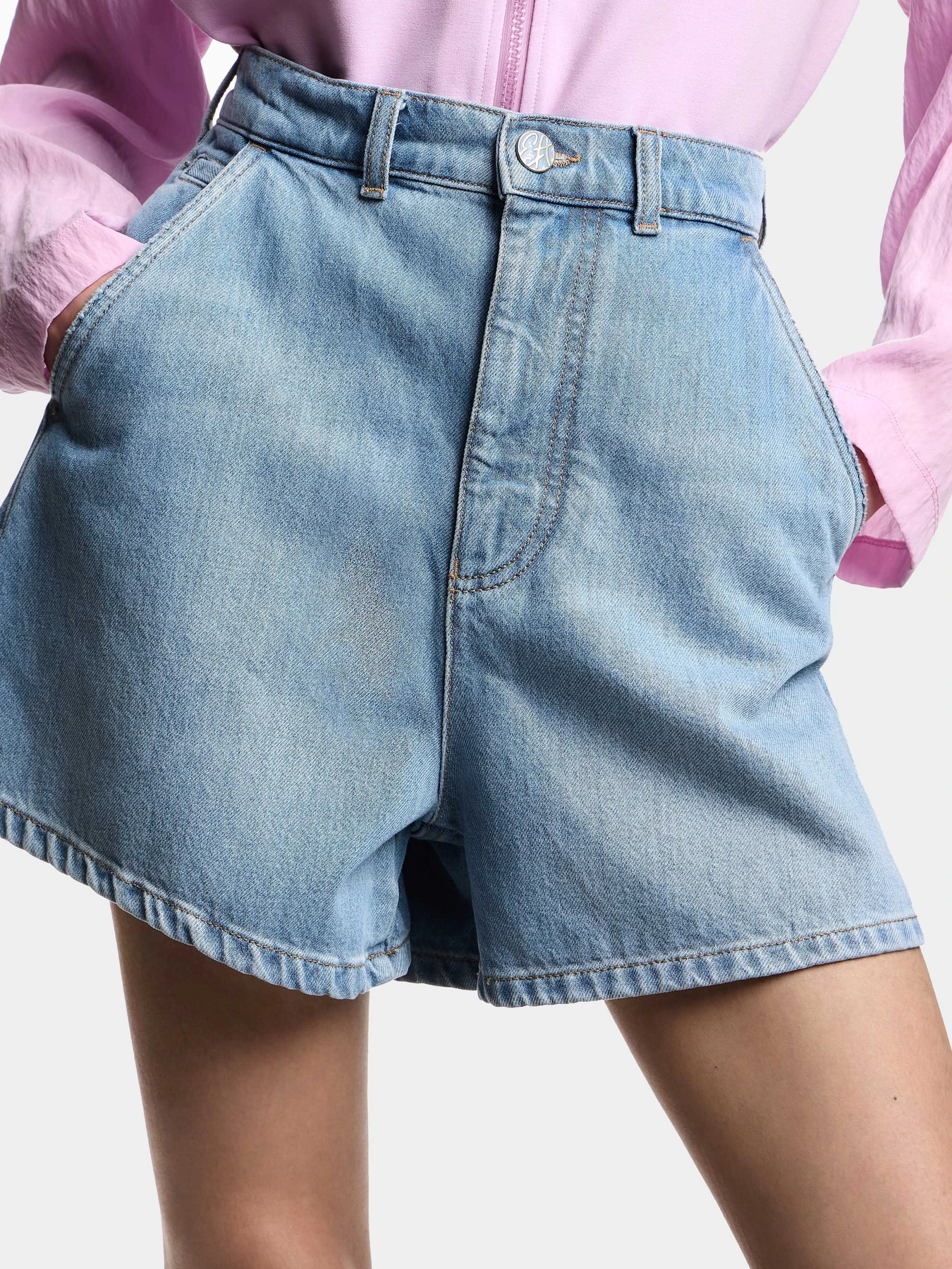 Шорты Emporio Armani модель EW001498-AF12675-MB003 Шорты Emporio Armani модель EW001498-AF12675-MB003 Фото