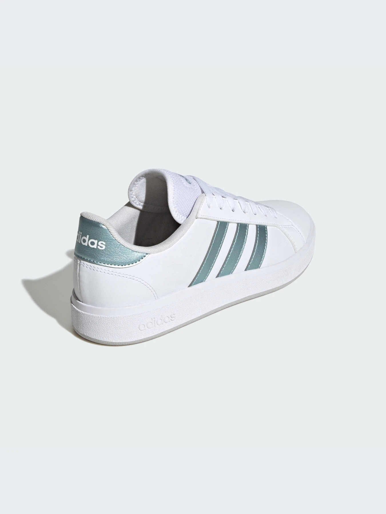 Кроссовки Adidas модель JH9384-KZ Кроссовки Adidas модель JH9384-KZ Фото
