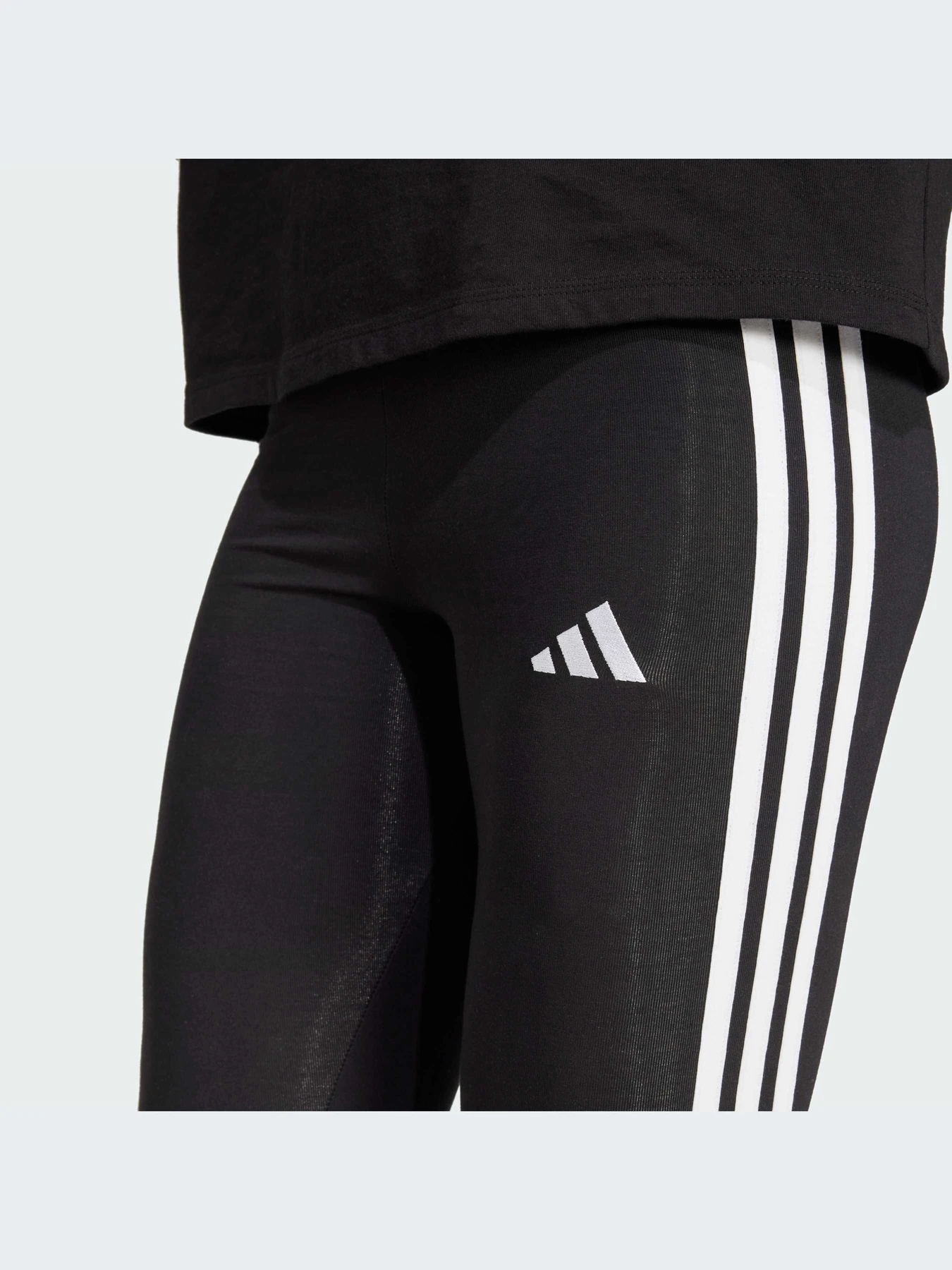 Брюки Adidas модель JE0072-KZ Брюки Adidas модель JE0072-KZ Фото
