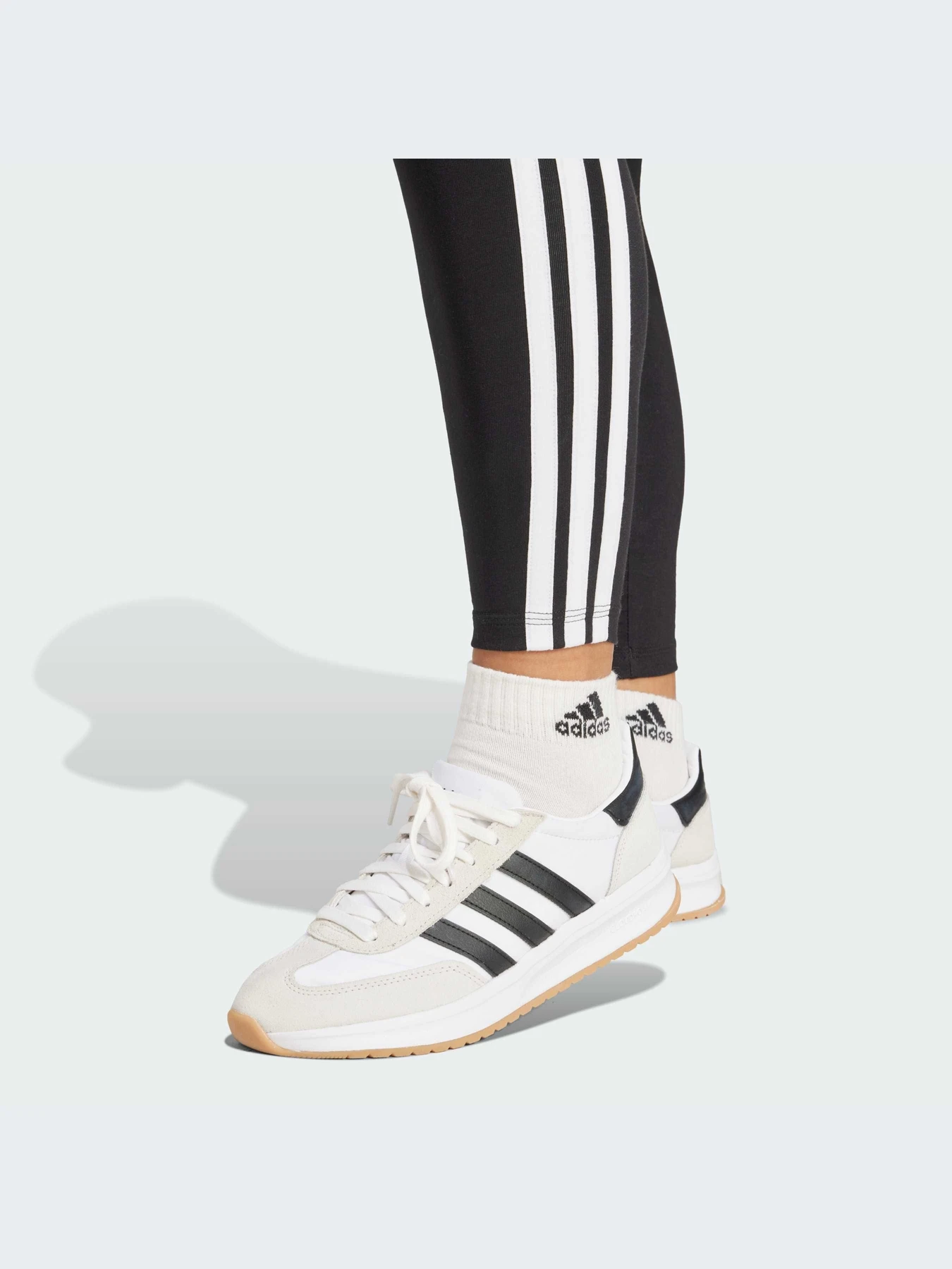 Брюки Adidas модель JE0072-KZ Брюки Adidas модель JE0072-KZ Фото