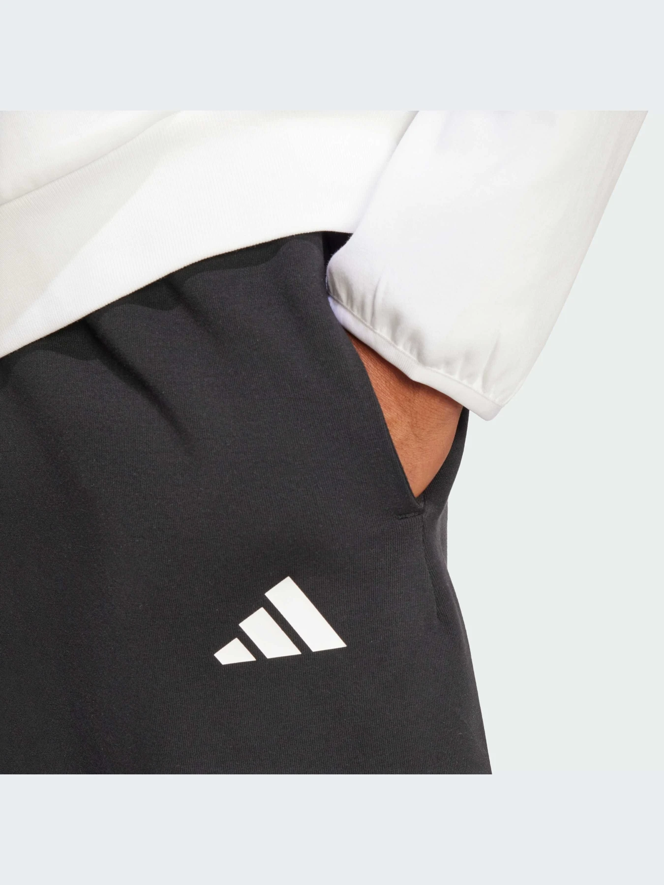 Шорты Adidas модель JD4956-KZ Шорты Adidas модель JD4956-KZ Фото