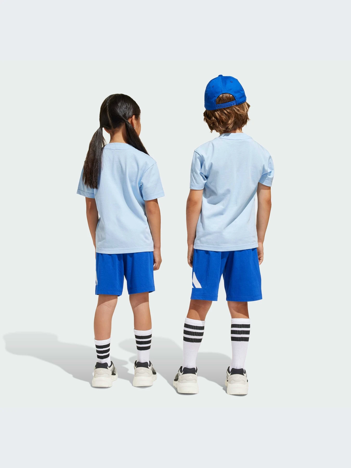 Костюмы Adidas модель JC9724-KZ Костюмы Adidas модель JC9724-KZ Фото