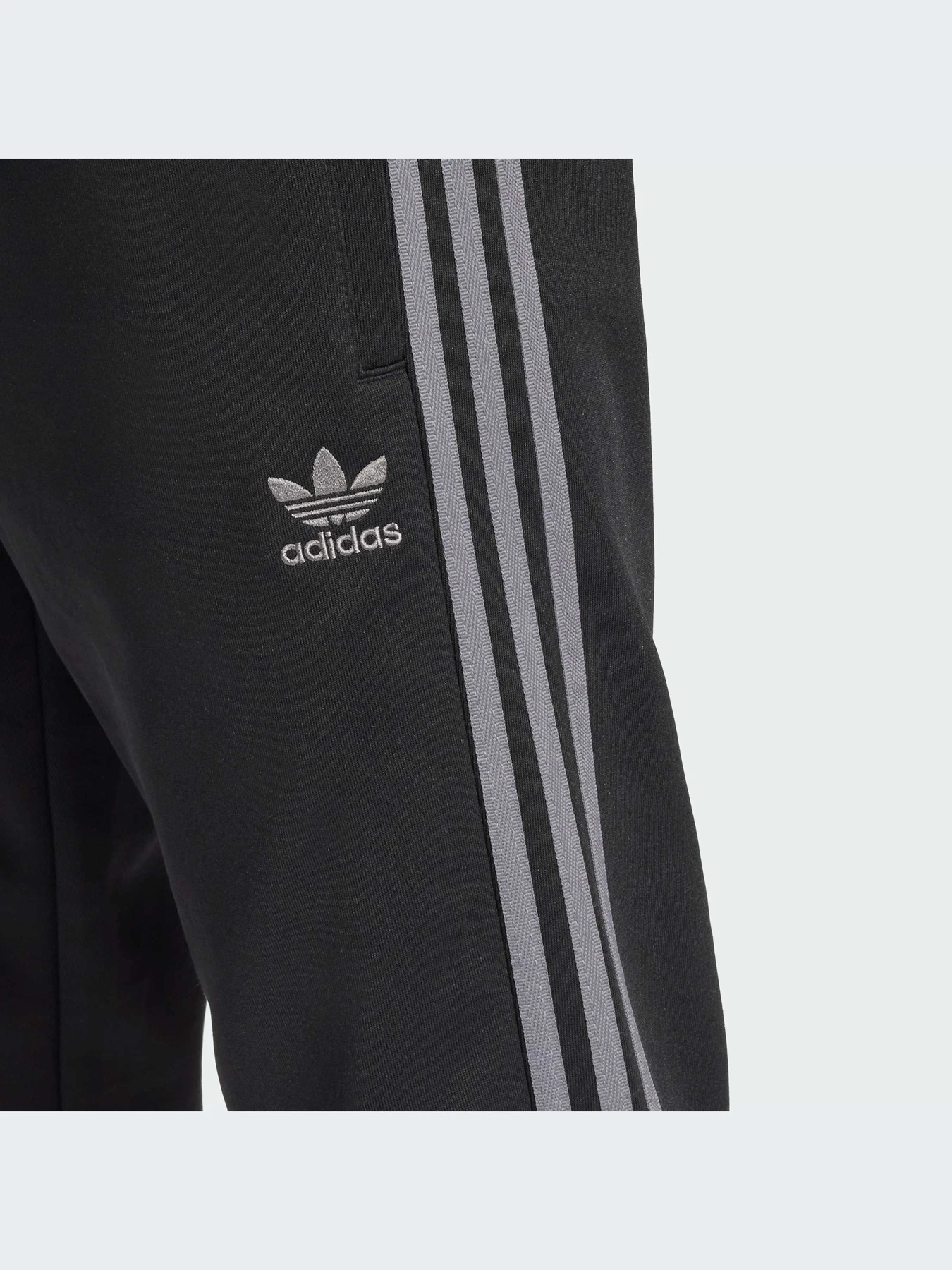 Брюки Adidas Adicolor модель IY9869-KZ Брюки Adidas Adicolor модель IY9869-KZ Фото