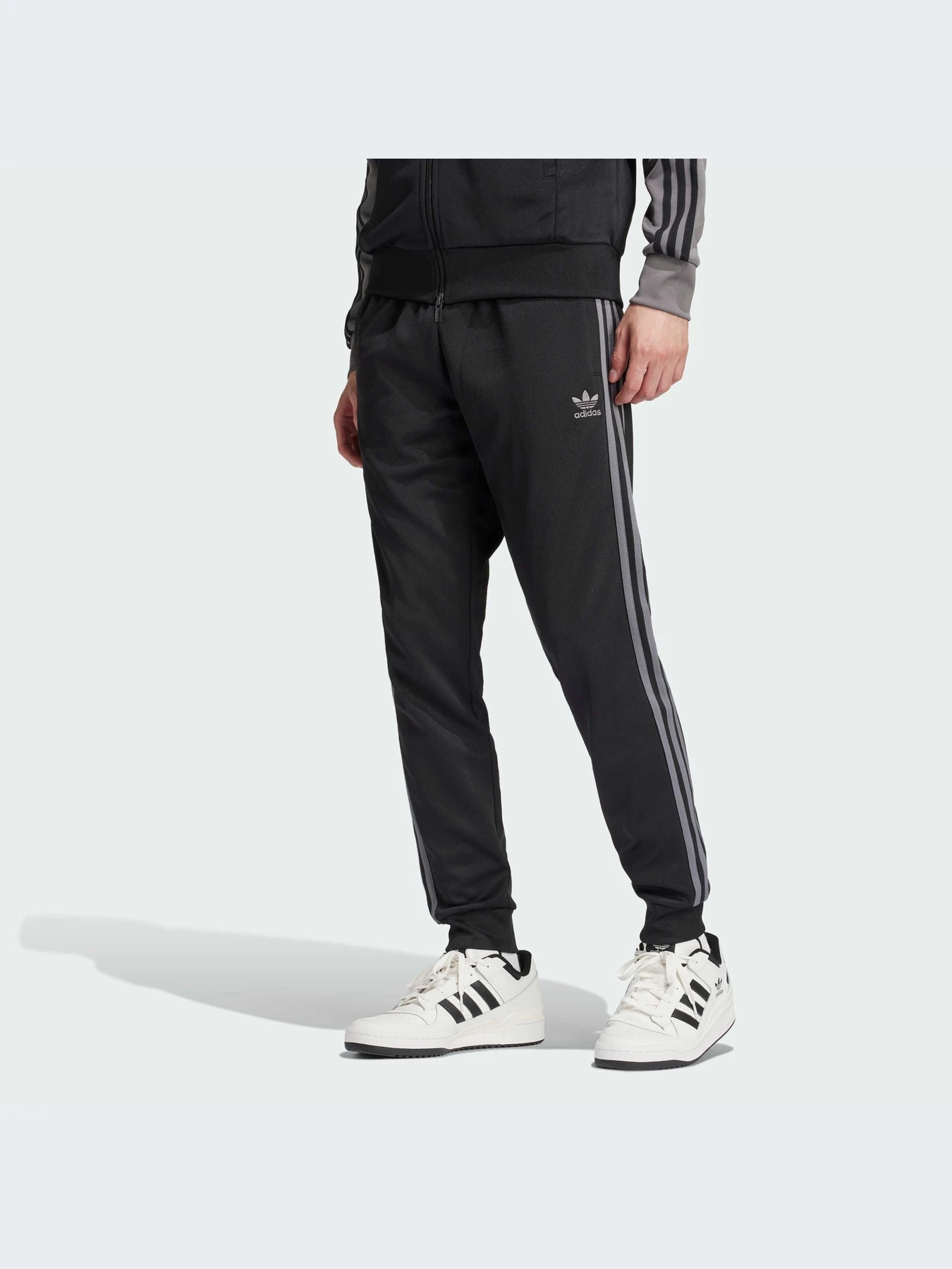 Брюки Adidas Adicolor модель IY9869-KZ Брюки Adidas Adicolor модель IY9869-KZ Фото