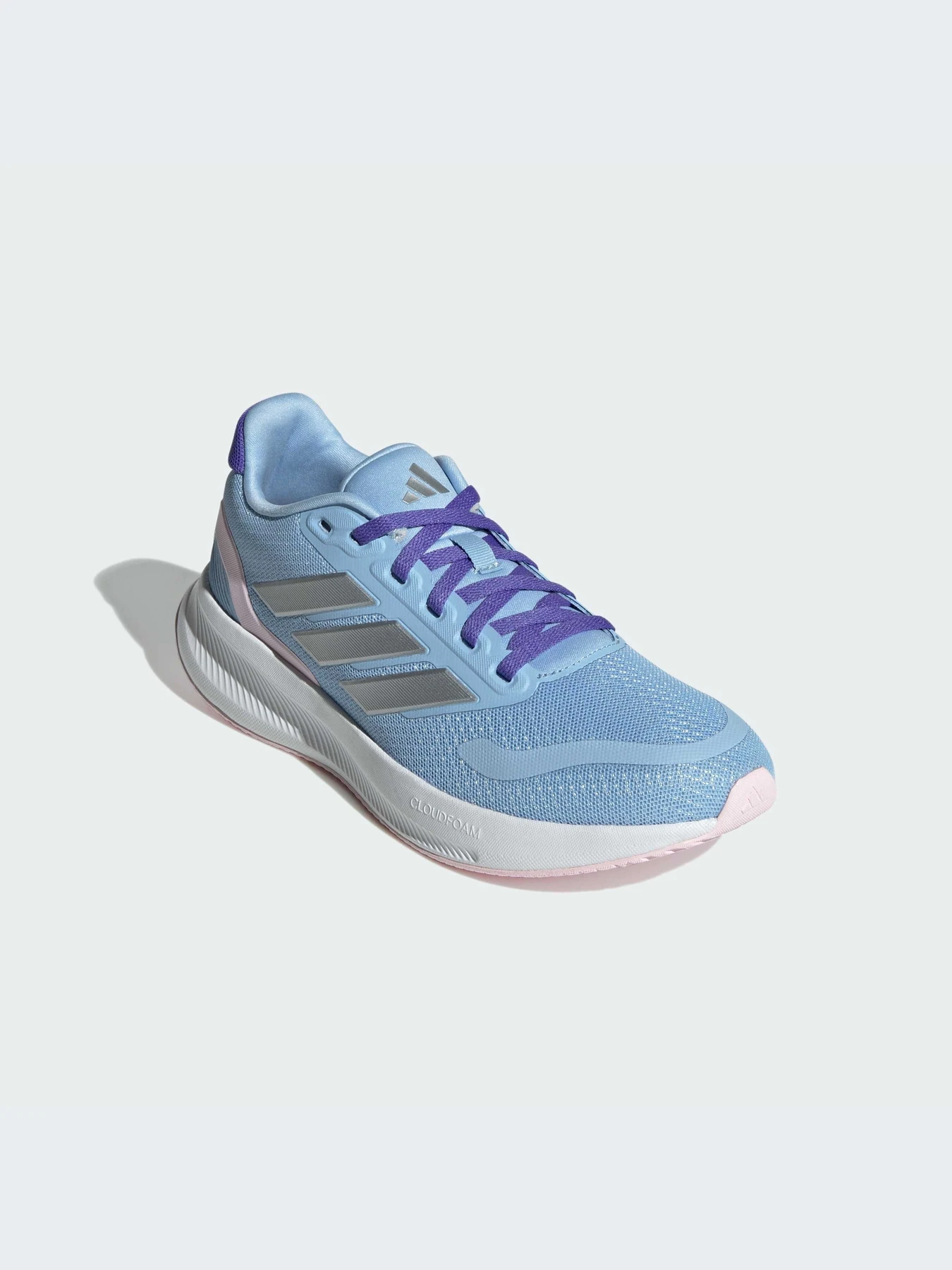 Кроссовки Adidas модель IE8584-KZ Кроссовки Adidas модель IE8584-KZ Фото