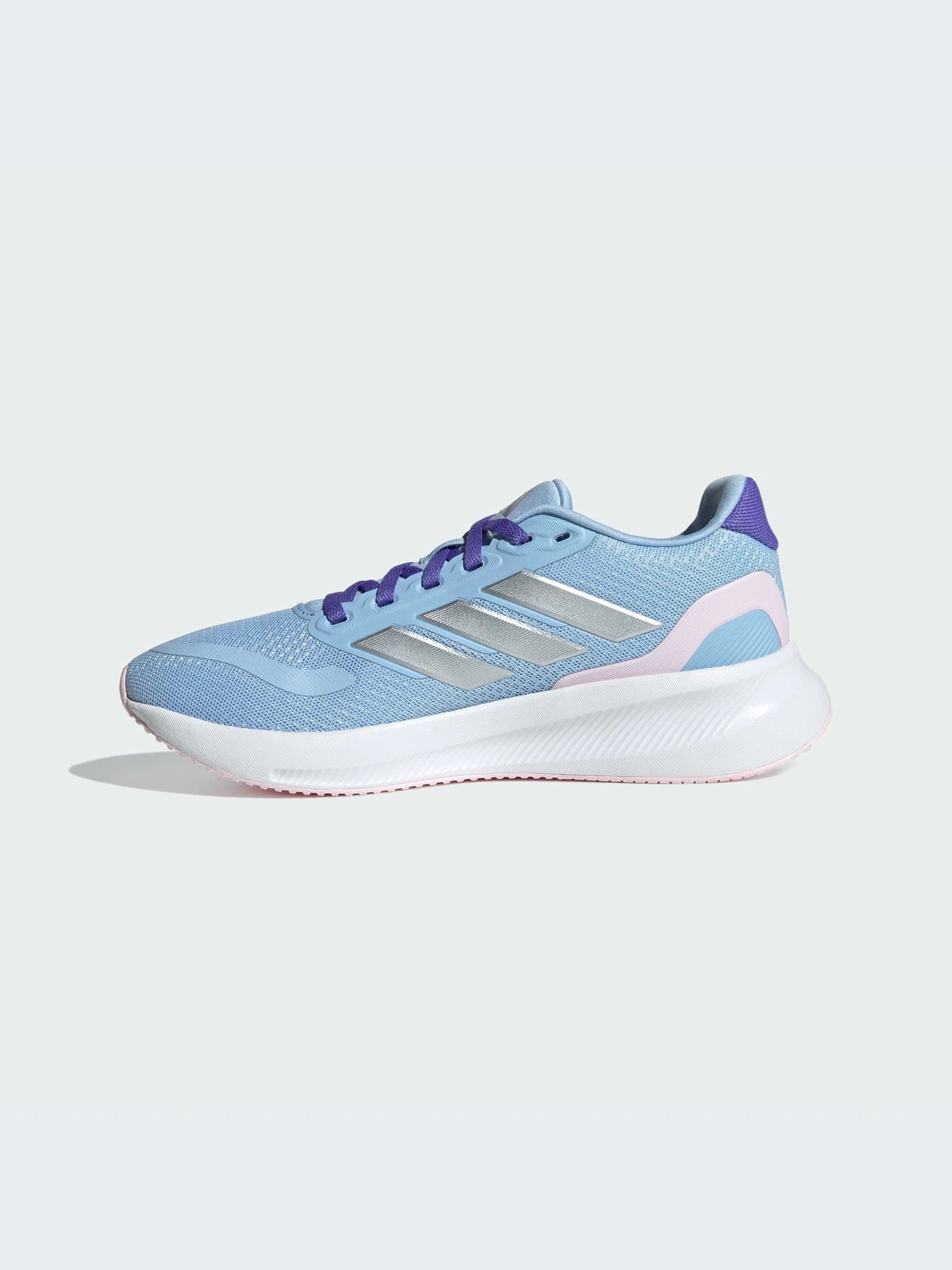 Кроссовки Adidas модель IE8584-KZ Кроссовки Adidas модель IE8584-KZ Фото