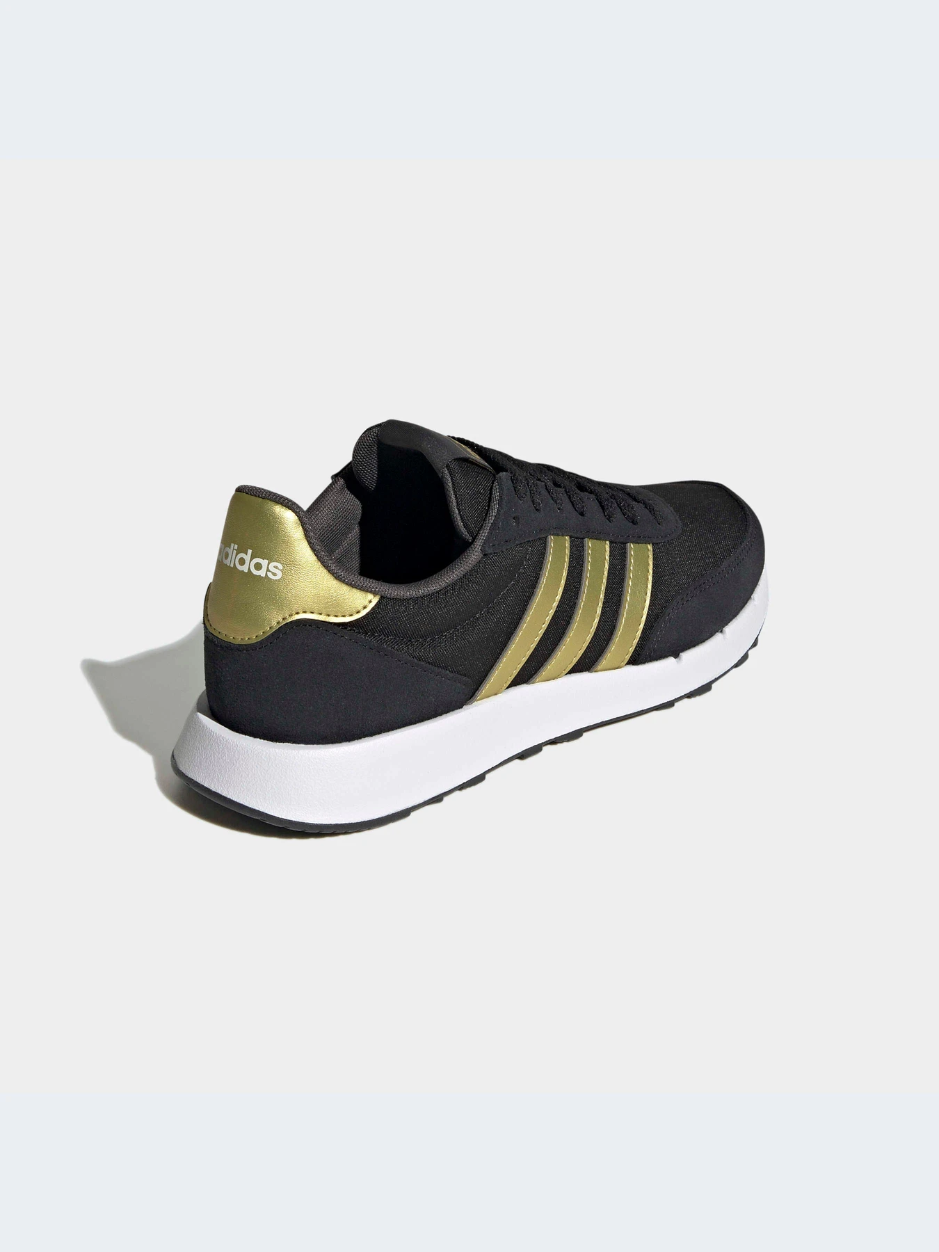 Кроссовки Adidas модель GX1714-KZ Кроссовки Adidas модель GX1714-KZ Фото