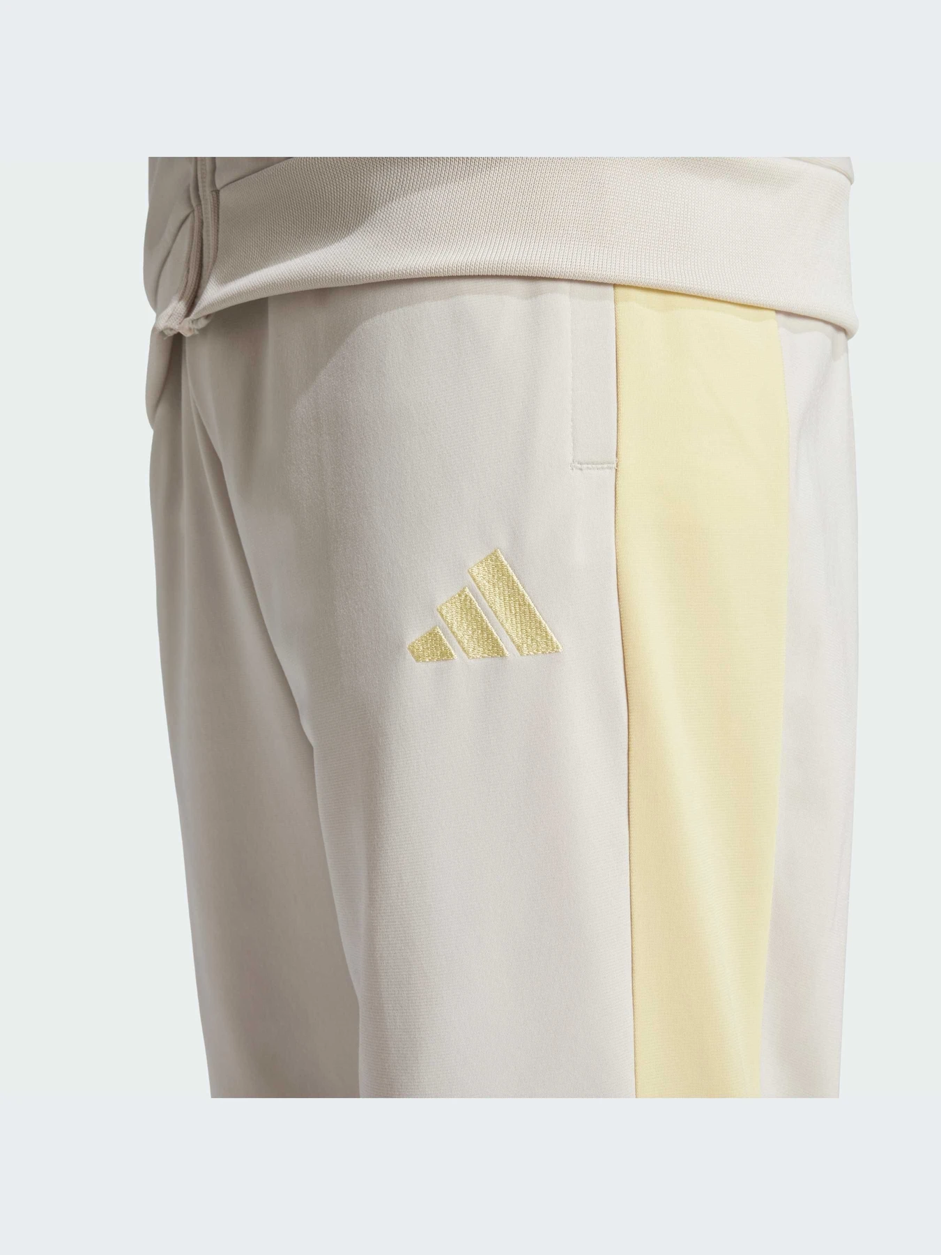 Костюмы Adidas модель JI8899-KZ Костюмы Adidas модель JI8899-KZ Фото