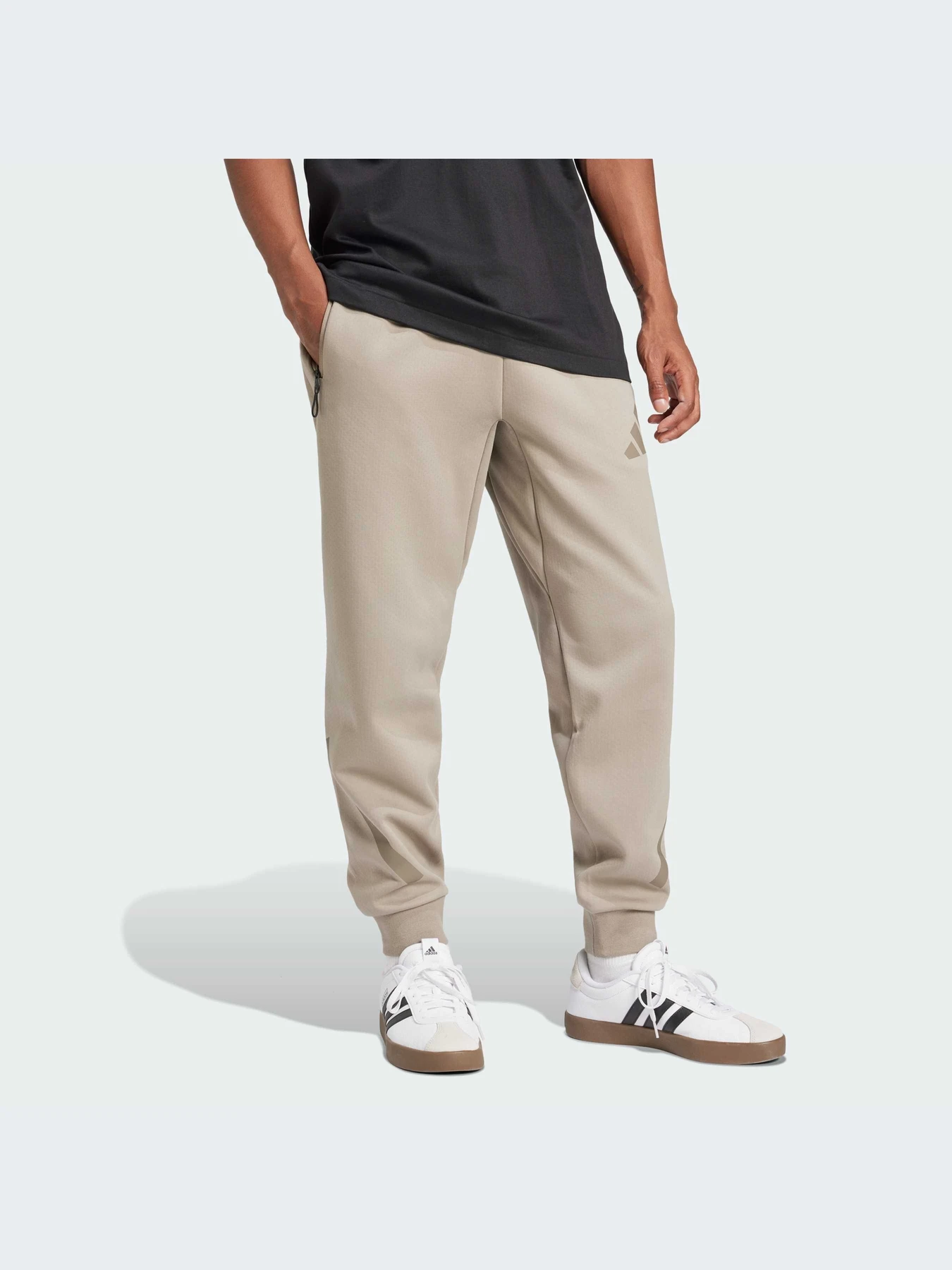 Брюки Adidas ZNE модель JC7914-KZ Брюки Adidas ZNE модель JC7914-KZ Фото