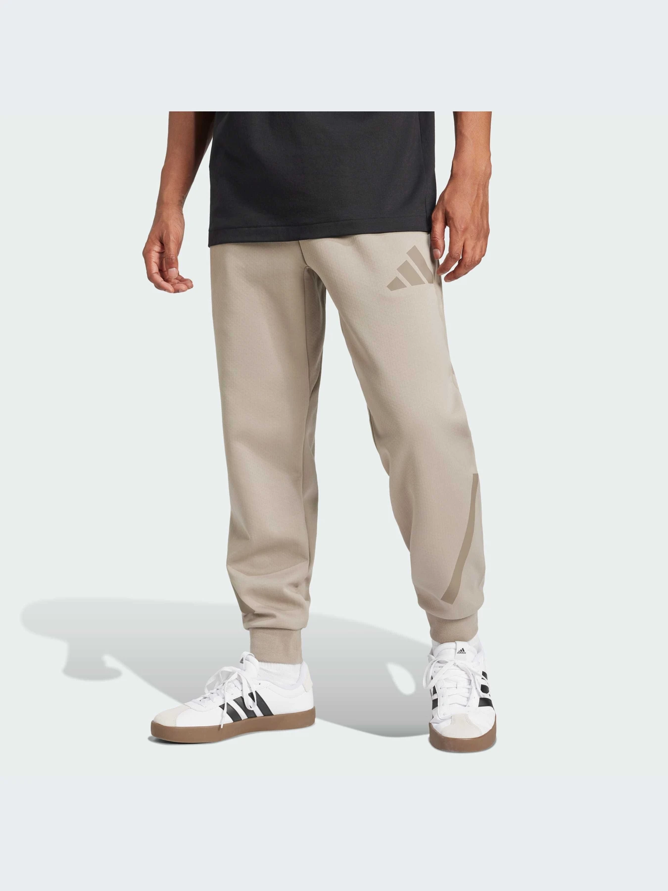 Брюки Adidas ZNE модель JC7914-KZ Брюки Adidas ZNE модель JC7914-KZ Фото