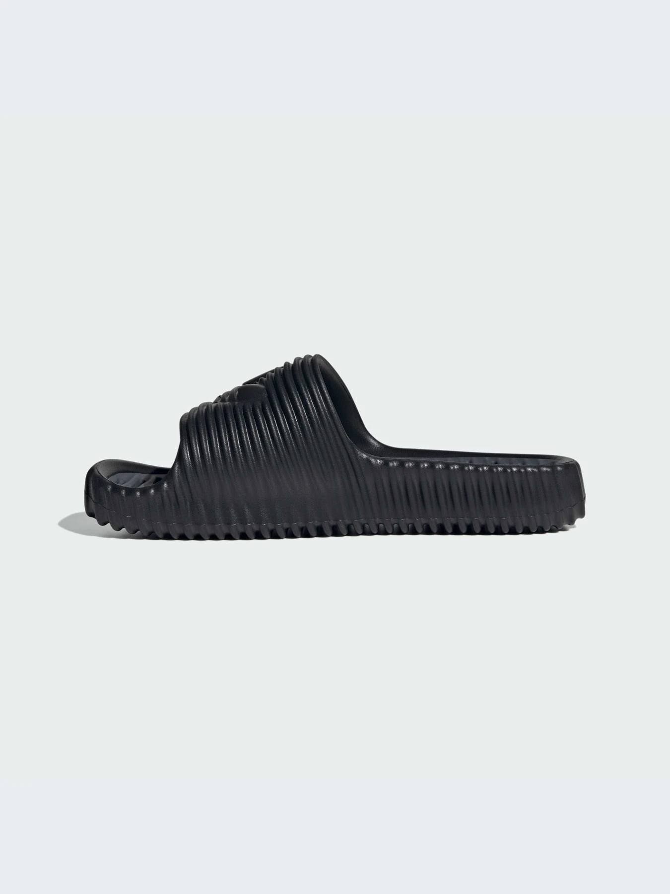 Шлёпанцы Adidas Adilette модель IH6159-KZ Шлёпанцы Adidas Adilette модель IH6159-KZ Фото