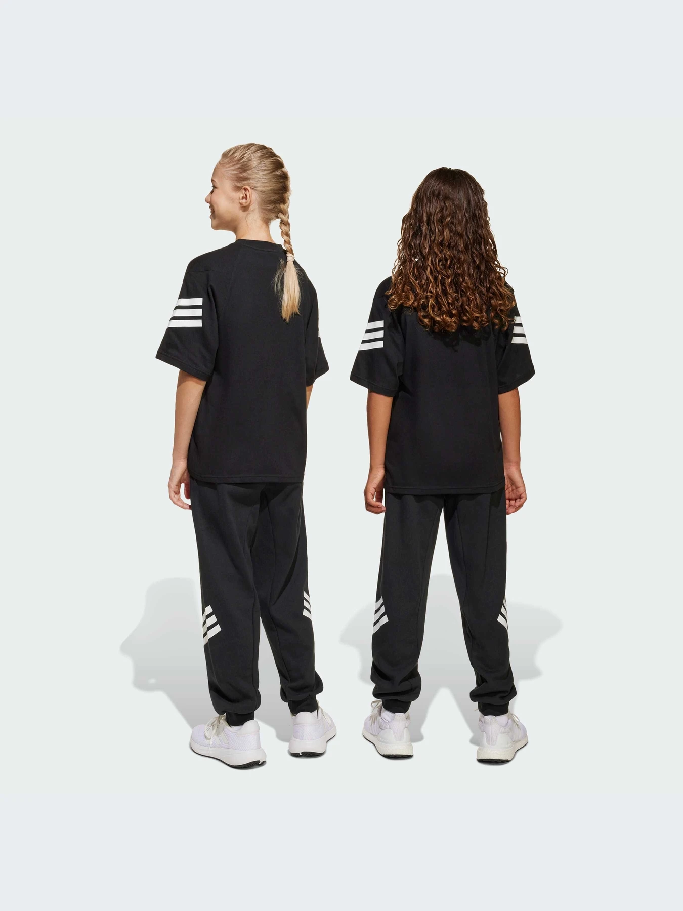 Брюки Adidas модель JD1298-KZ Брюки Adidas модель JD1298-KZ Фото