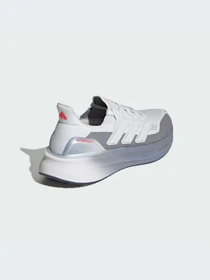Кроссовки Adidas Ultraboost модель JH9070-KZ Фото
