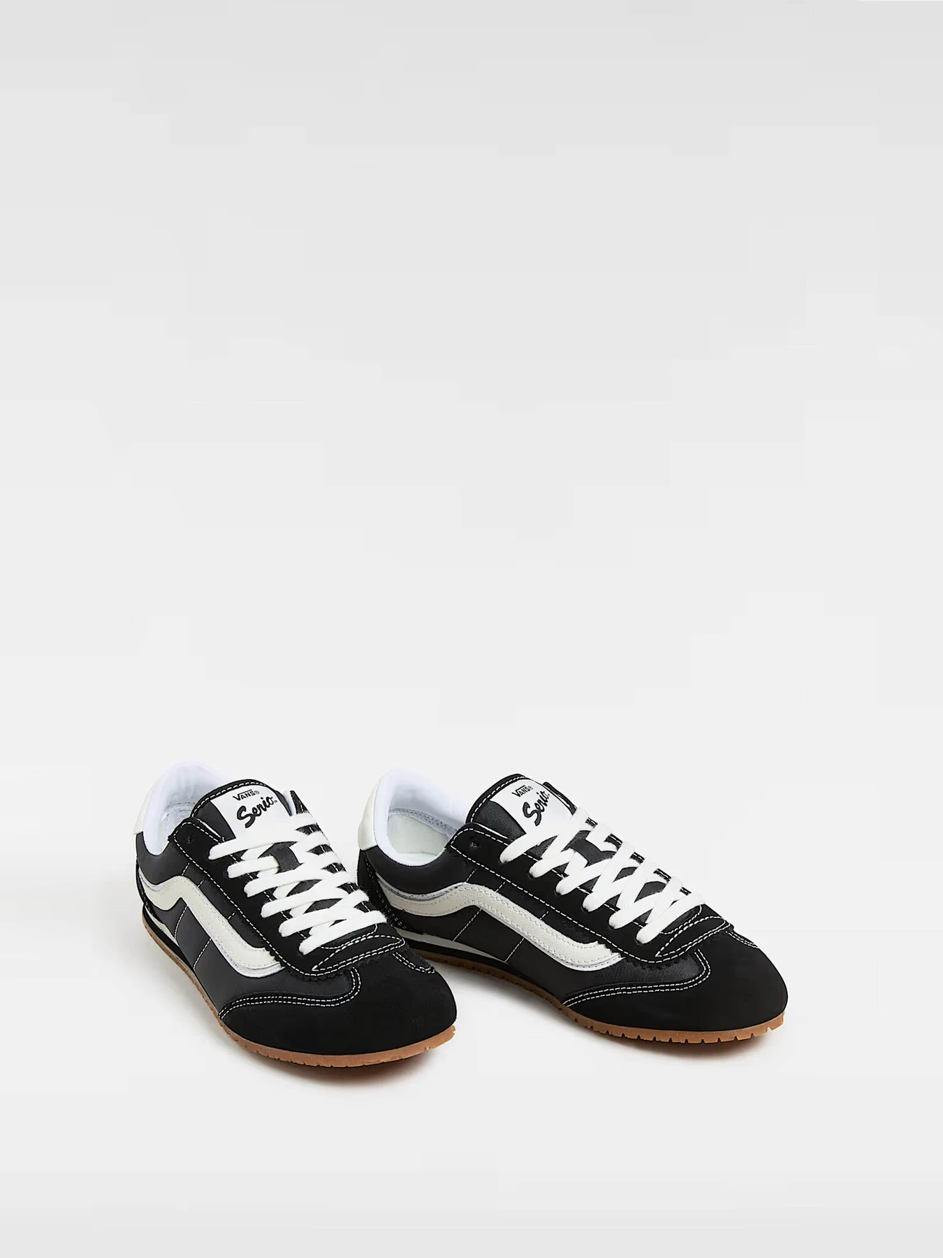 Кроссовки Vans модель VN000D83BLA1 Фото
