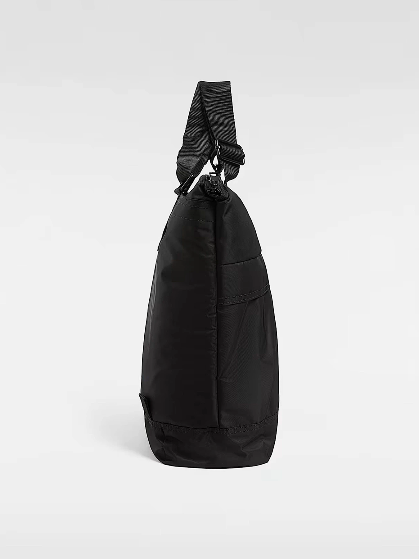 Рюкзаки Vans модель VN000MNNBLK1 Рюкзаки Vans модель VN000MNNBLK1 Фото
