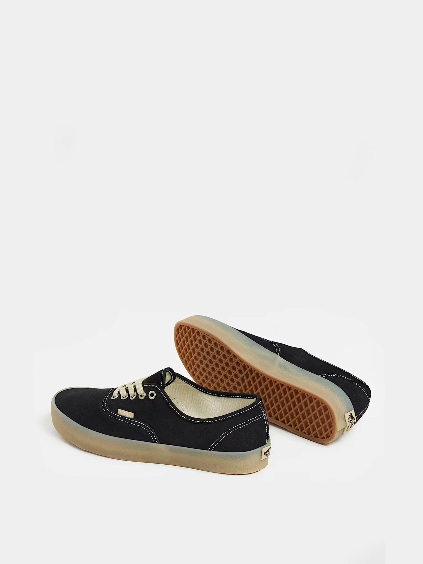 Кеды Vans модель VN000CRQ6RJ1 Кеды Vans модель VN000CRQ6RJ1 Фото