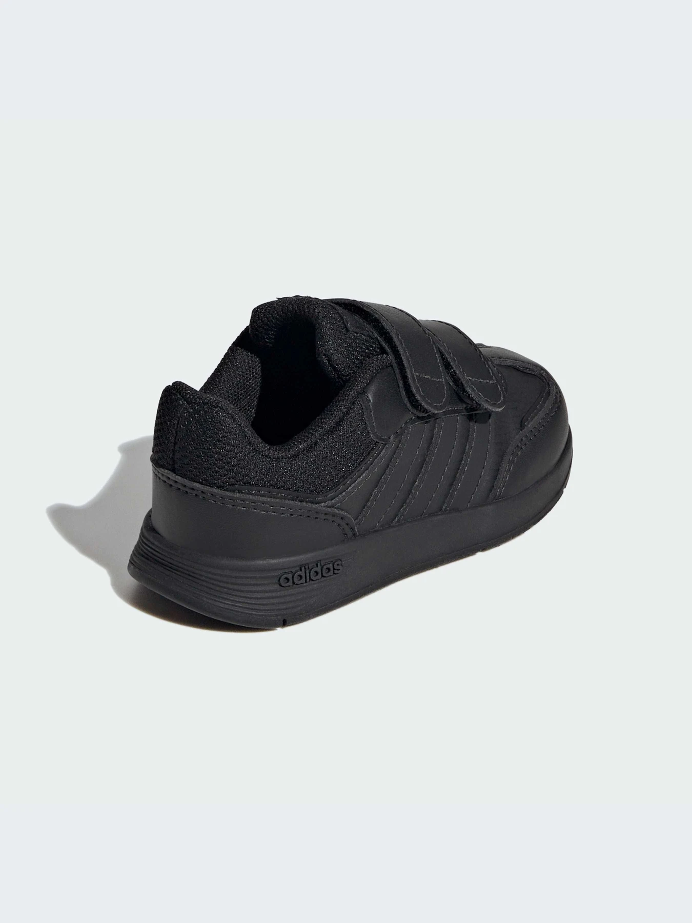 Кроссовки Adidas модель JH9248-KZ Кроссовки Adidas модель JH9248-KZ Фото