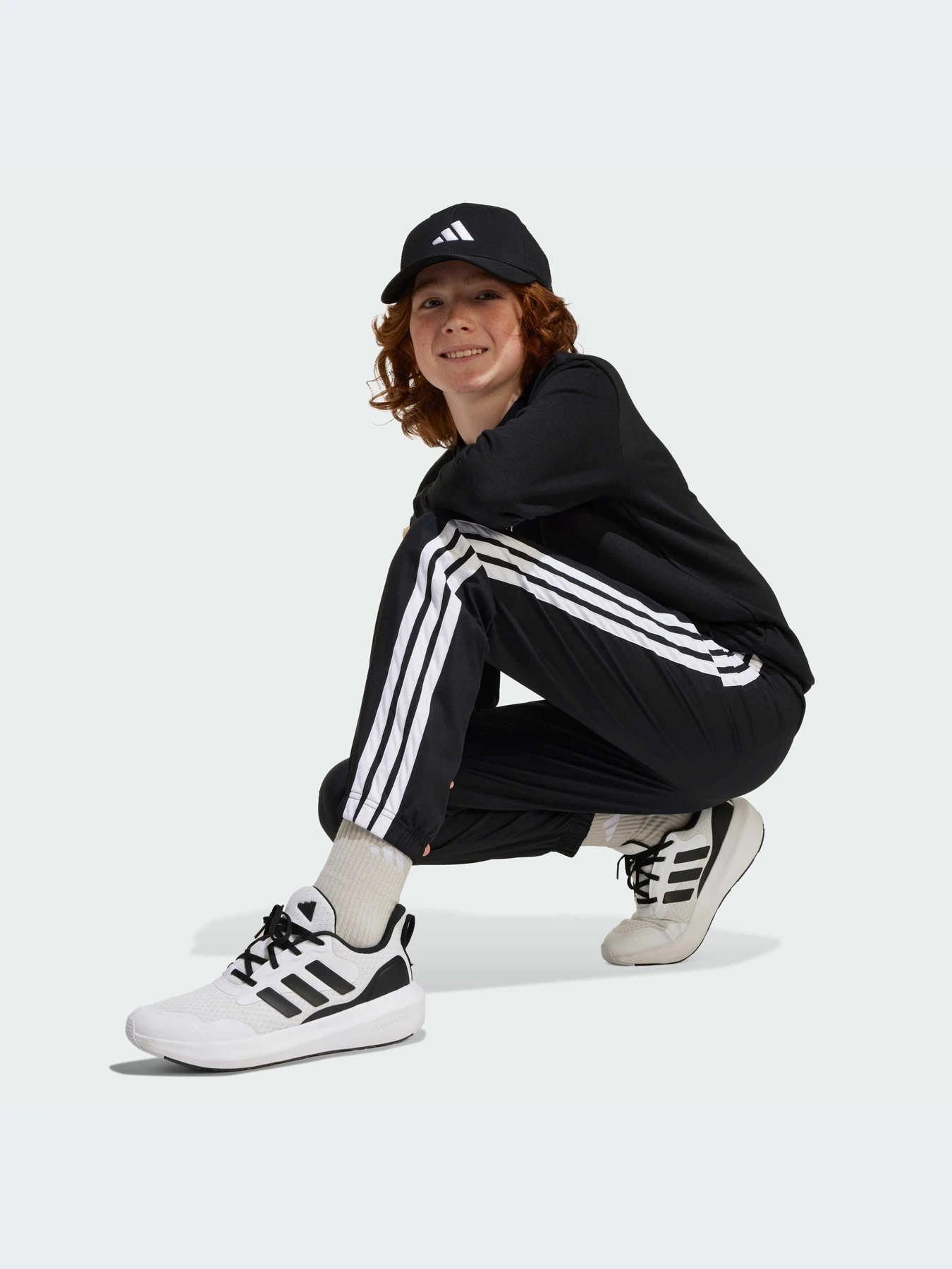 Брюки Adidas модель JD6500-KZ Брюки Adidas модель JD6500-KZ Фото