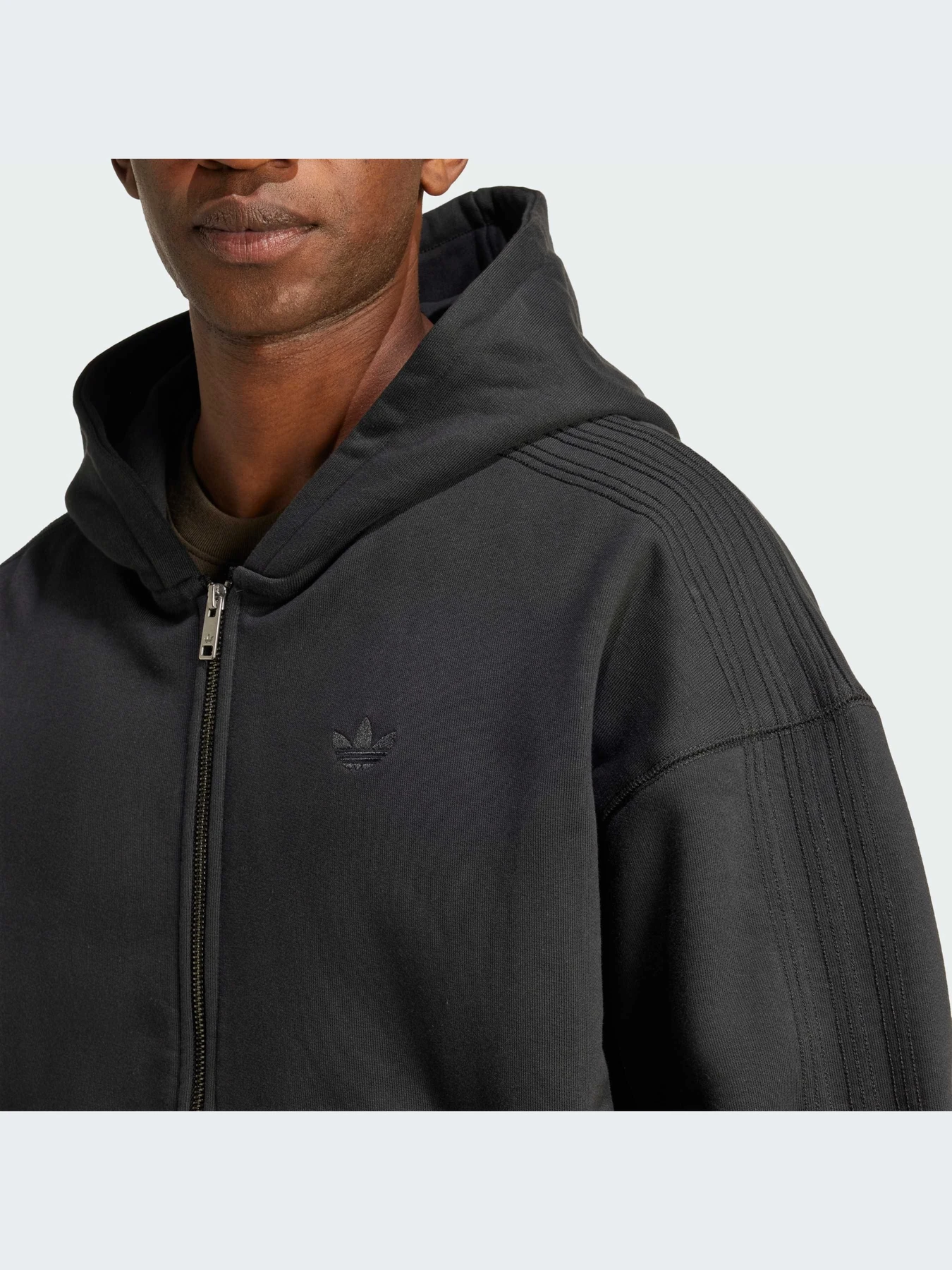 Худи и свитшоты Adidas модель JC9579-KZ Худи и свитшоты Adidas модель JC9579-KZ Фото