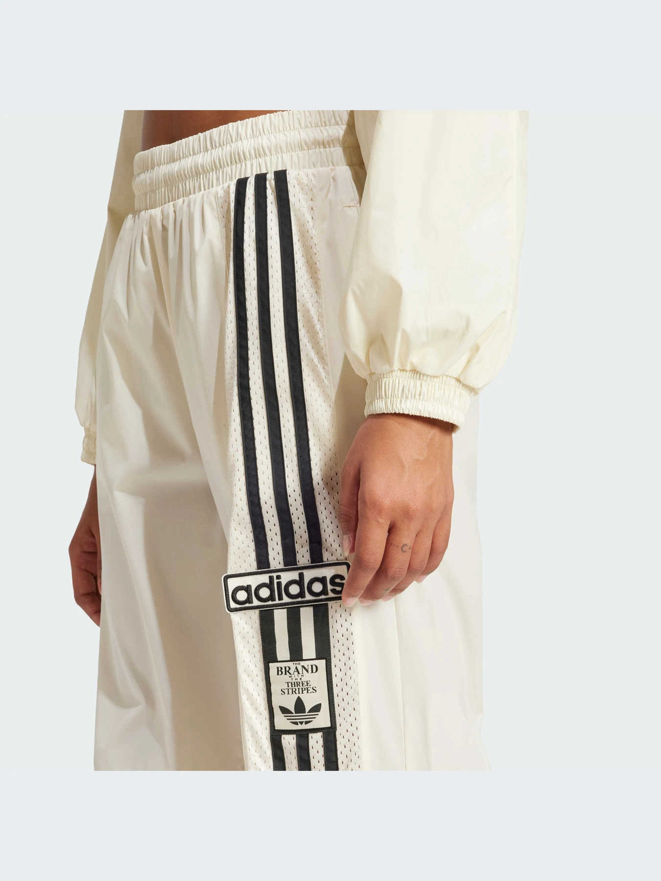 Брюки Adidas Adicolor модель JD0087-KZ Брюки Adidas Adicolor модель JD0087-KZ Фото