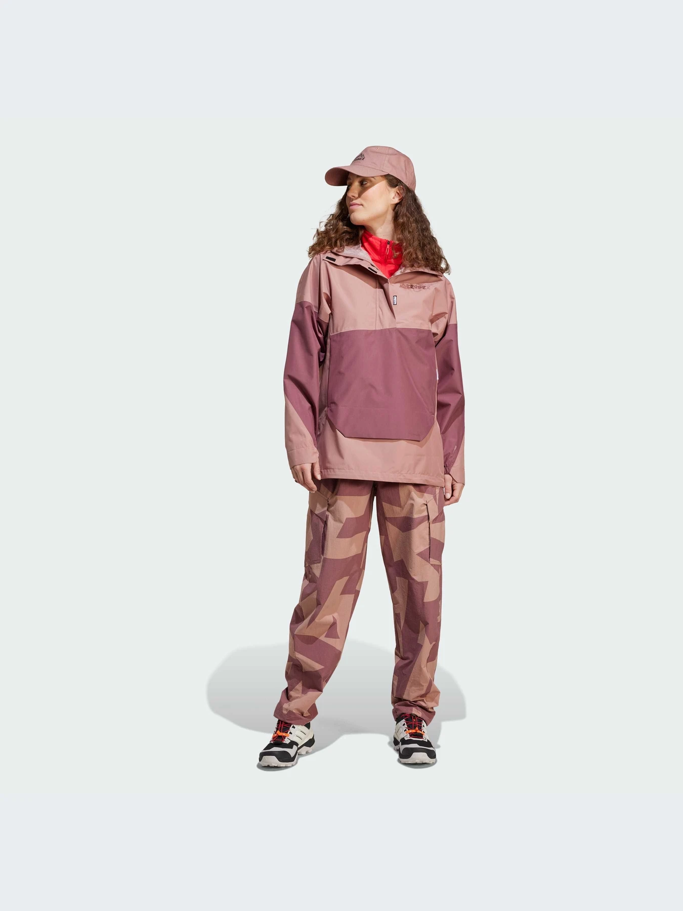 Куртки и дубленки Adidas модель JD8370-KZ Куртки и дубленки Adidas модель JD8370-KZ Фото