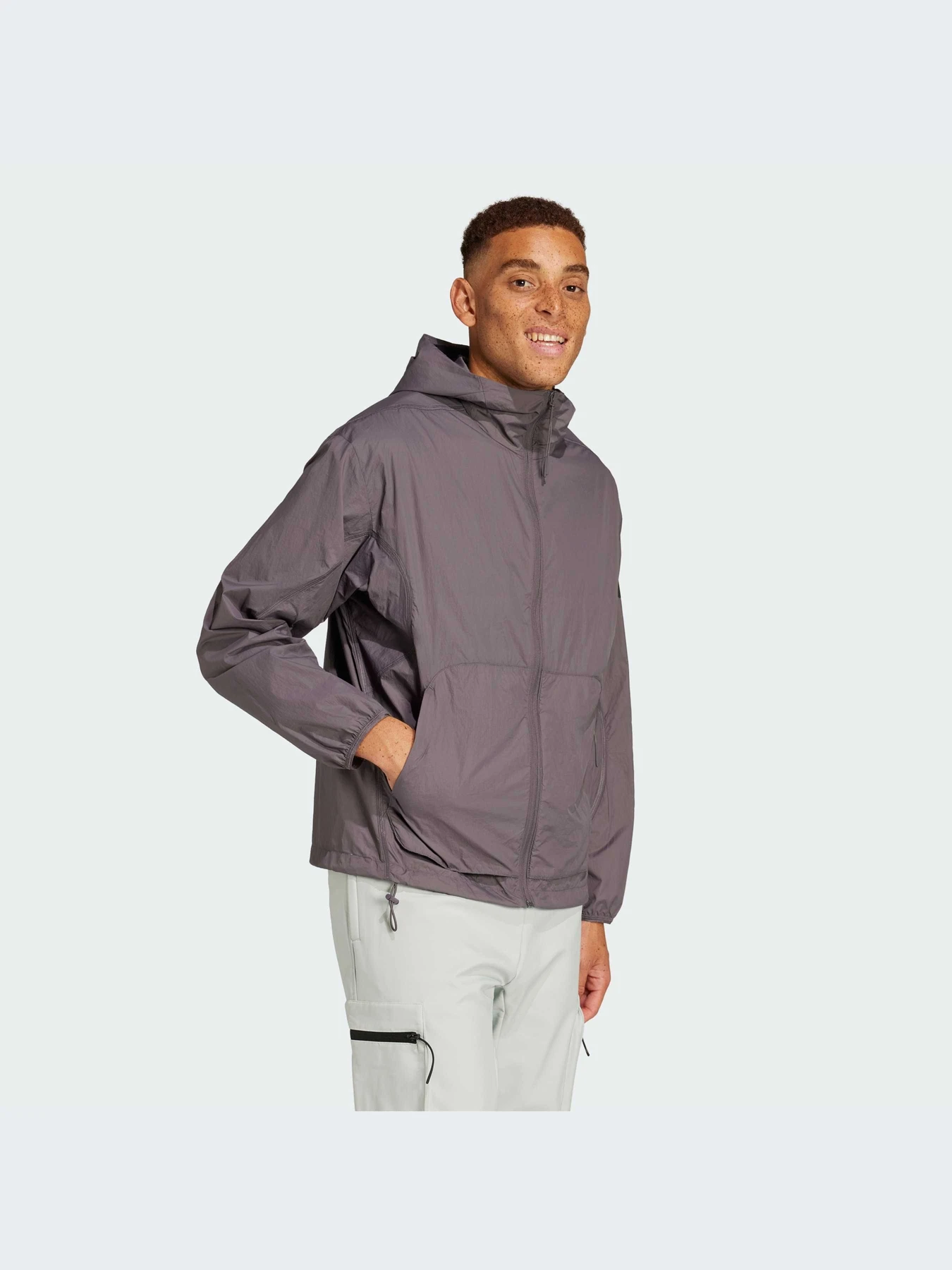 Куртки и дубленки Adidas модель JF3292-KZ Куртки и дубленки Adidas модель JF3292-KZ Фото