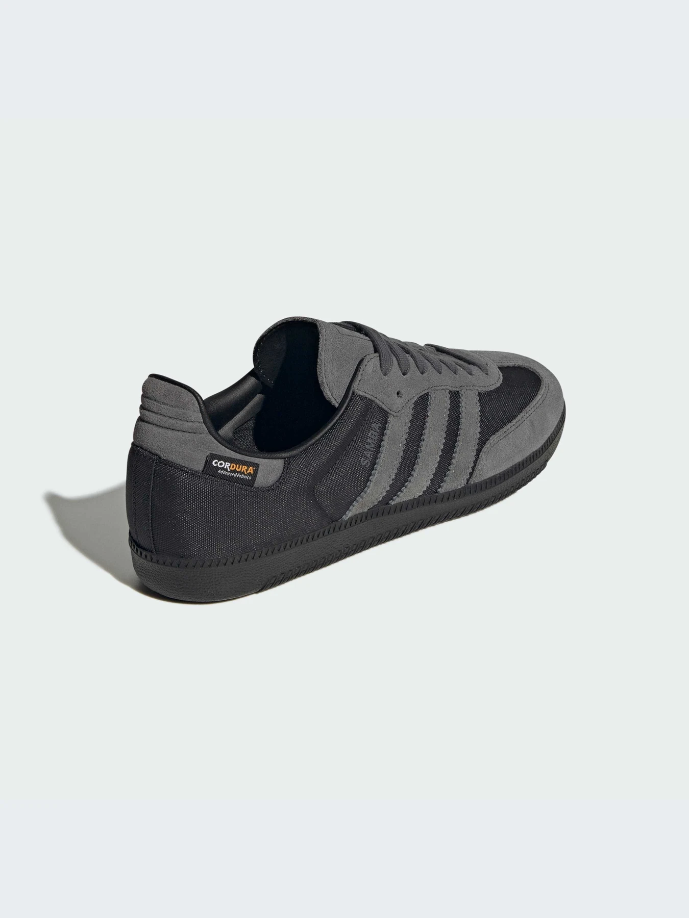 Кроссовки Adidas модель JI3214-KZ Кроссовки Adidas модель JI3214-KZ Фото