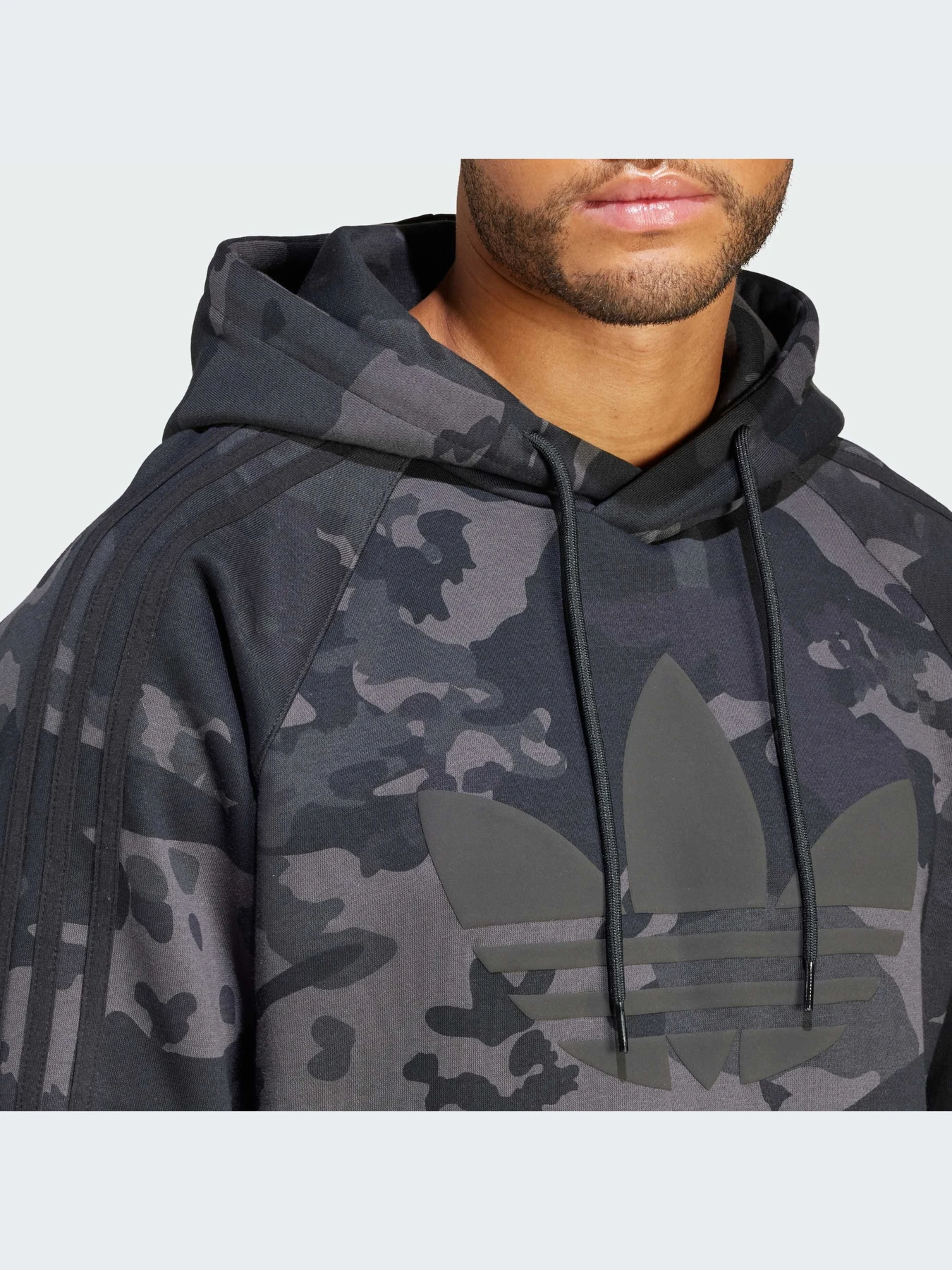 Худи и свитшоты Adidas Graphics модель IS2898-KZ Худи и свитшоты Adidas Graphics модель IS2898-KZ Фото