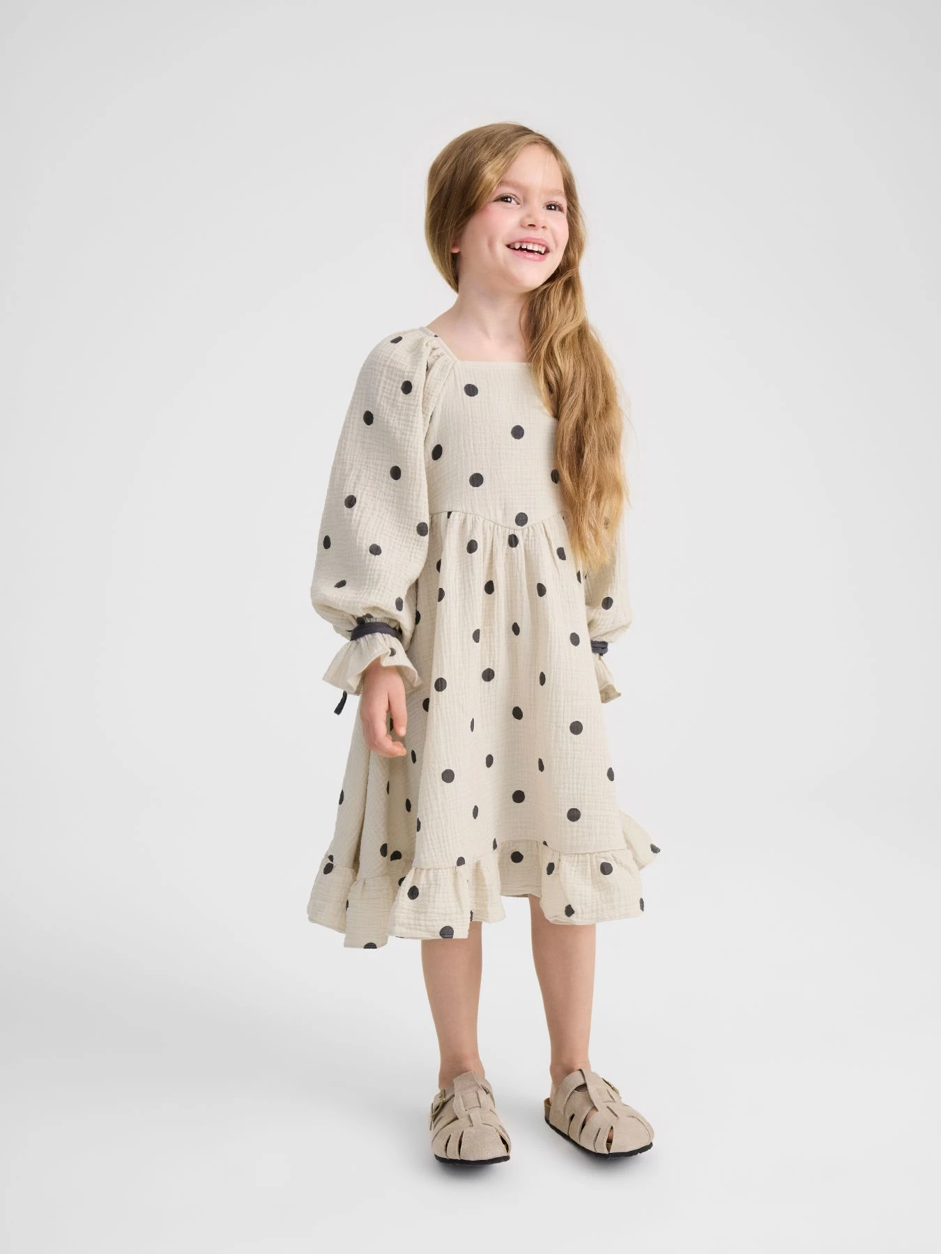 Платья Happy Baby модель 88273-1_beige-with-dots Платья Happy Baby модель 88273-1_beige-with-dots Фото