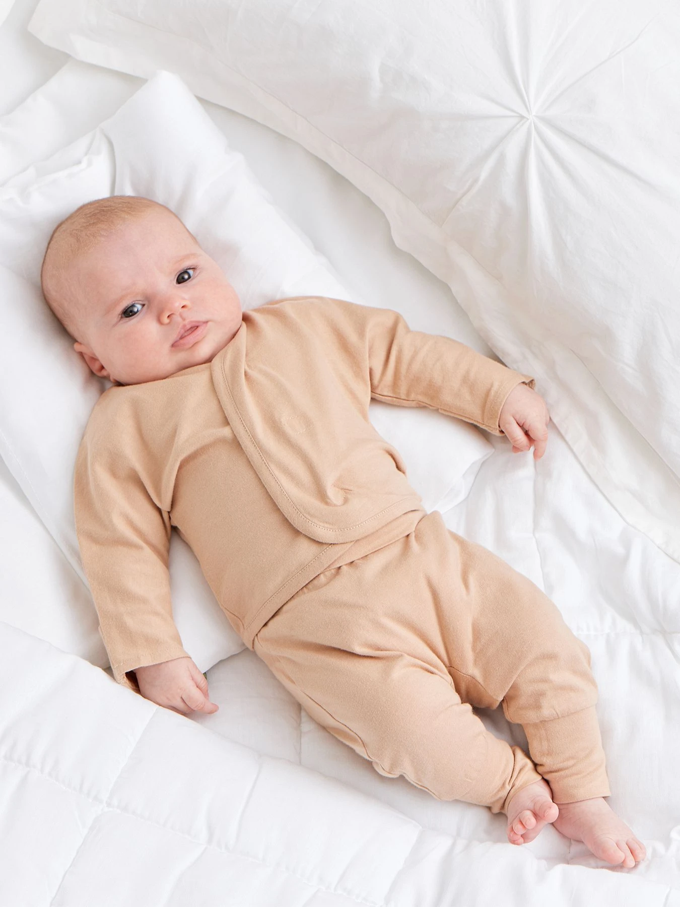 Одежда для младенцев Happy Baby модель 90123_beige-flowers Одежда для младенцев Happy Baby модель 90123_beige-flowers Фото