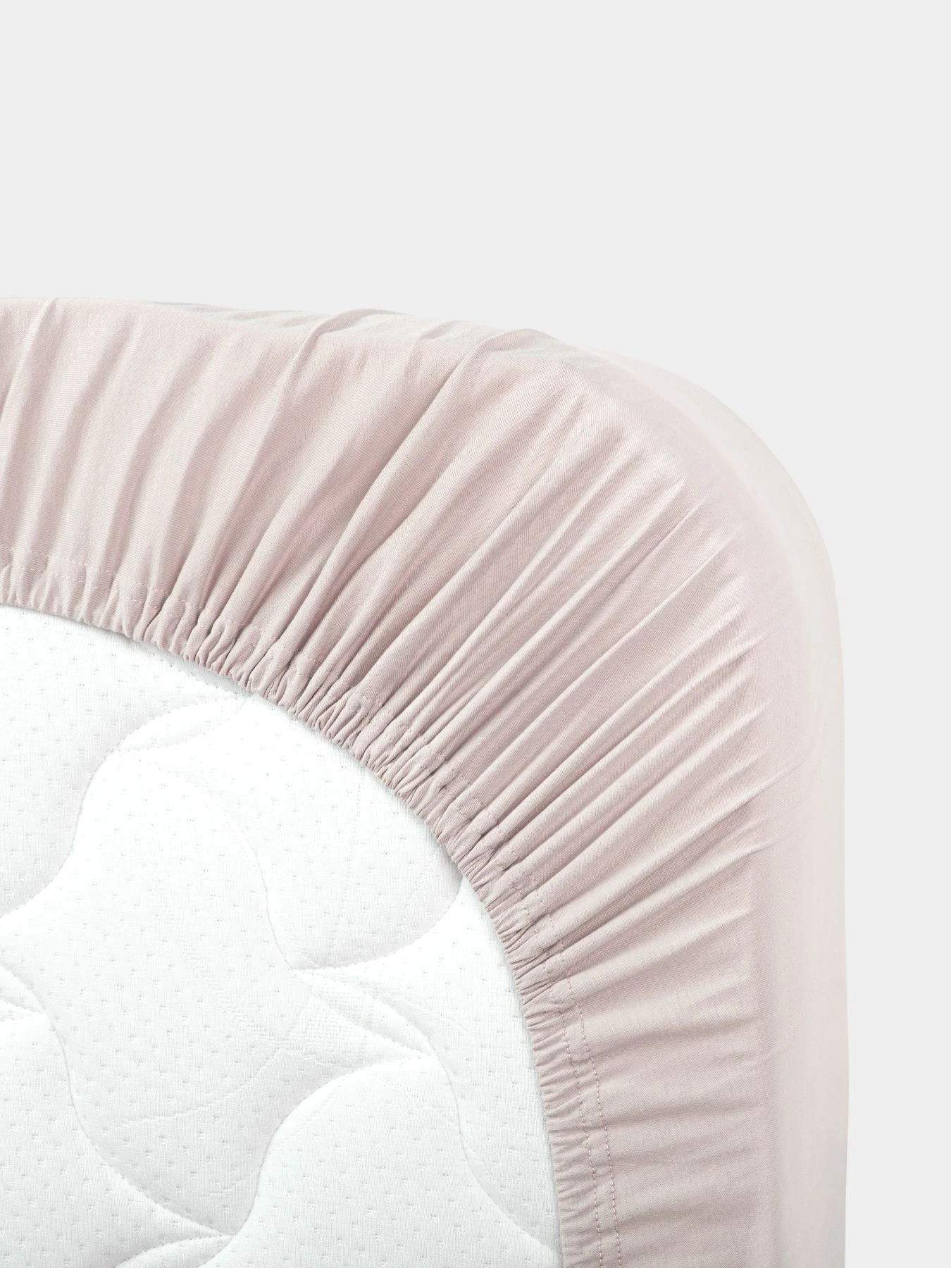 Простыня на резинке 100х70 см (90х70 см) Happy Baby модель 87522_pink Простыня на резинке 100х70 см (90х70 см) Happy Baby модель 87522_pink Фото