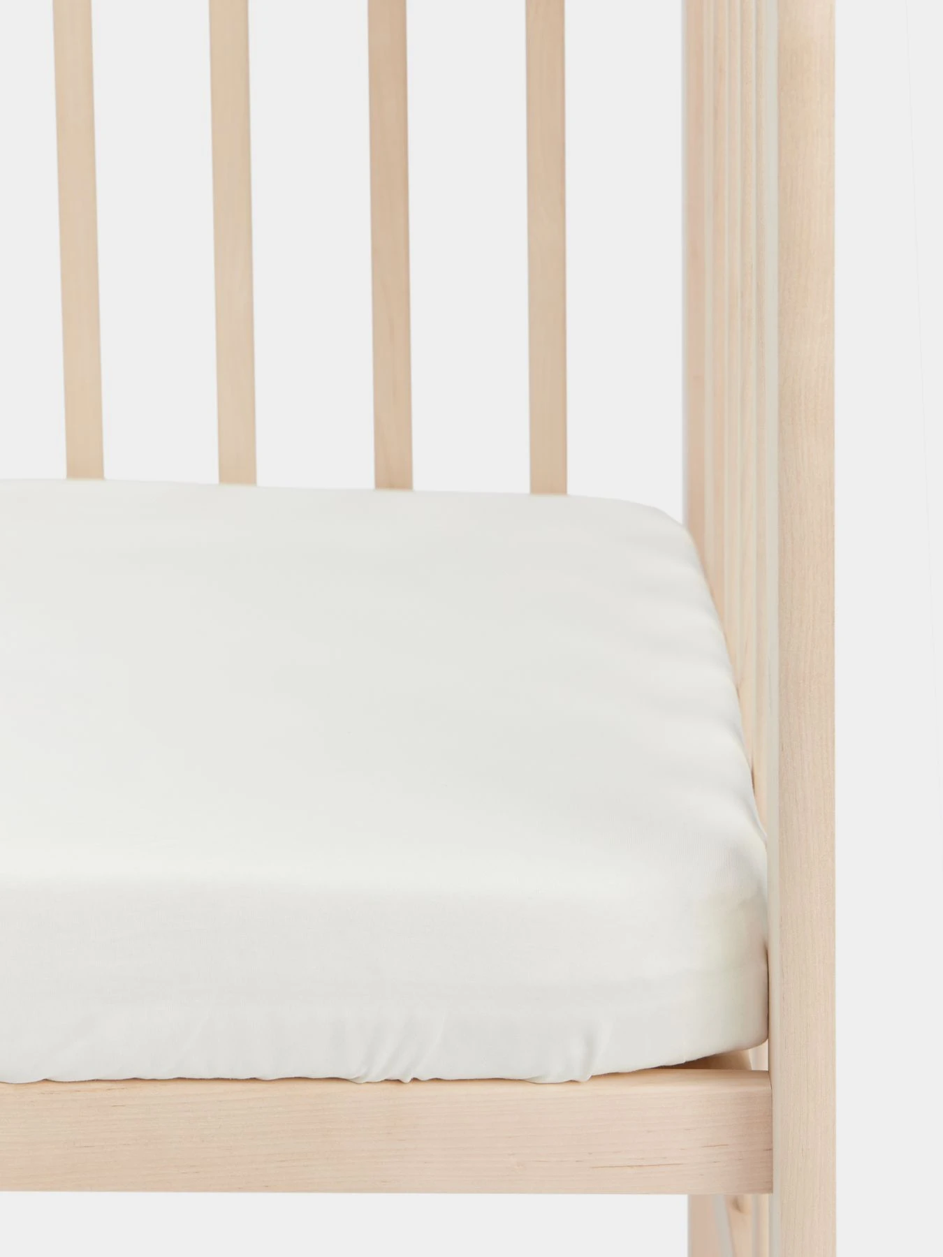 Простыня на резинке 120х60 см Happy Baby модель 87537_milky Простыня на резинке 120х60 см Happy Baby модель 87537_milky Фото