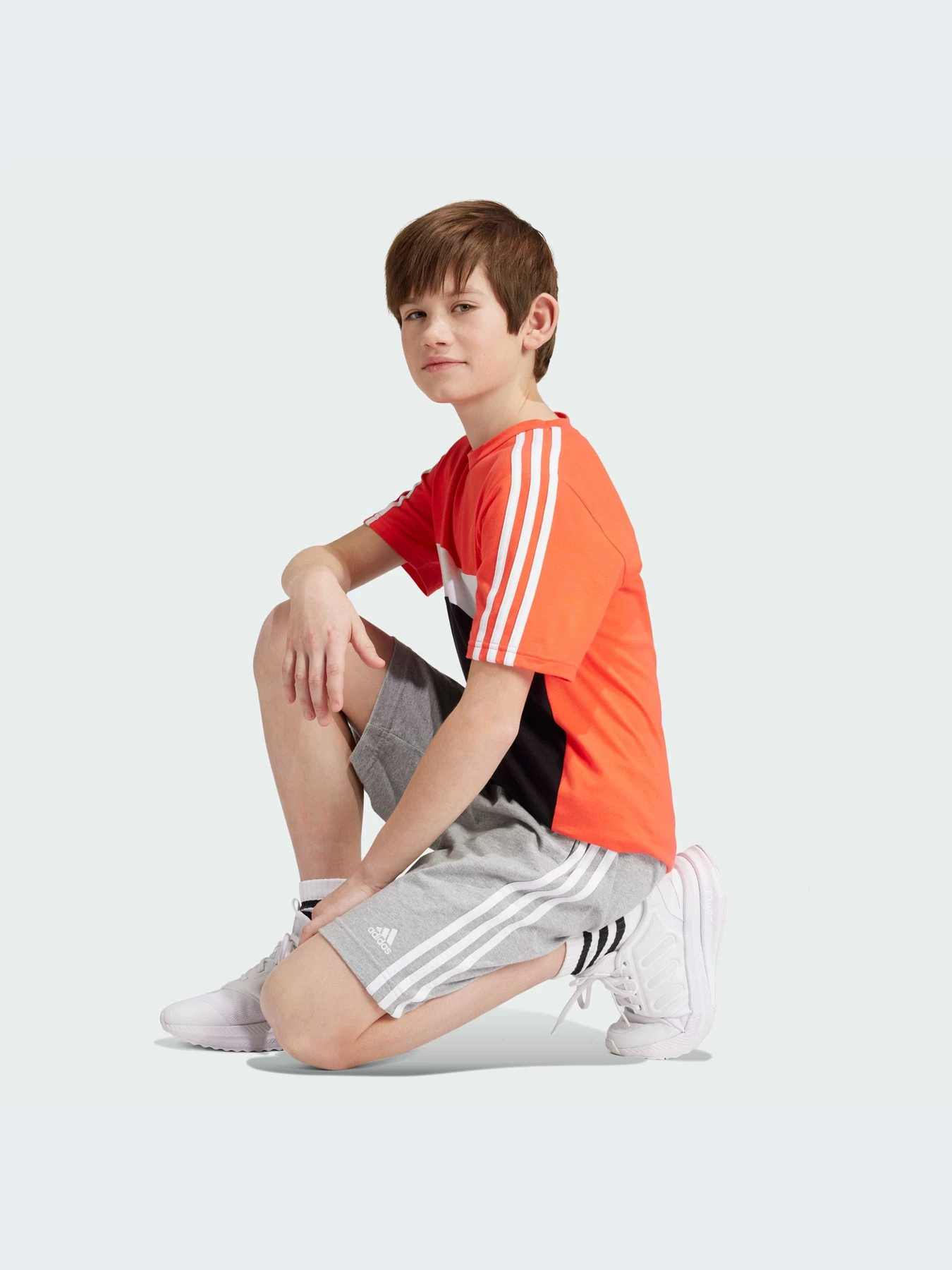 Шорты Adidas модель IS2573-KZ Шорты Adidas модель IS2573-KZ Фото