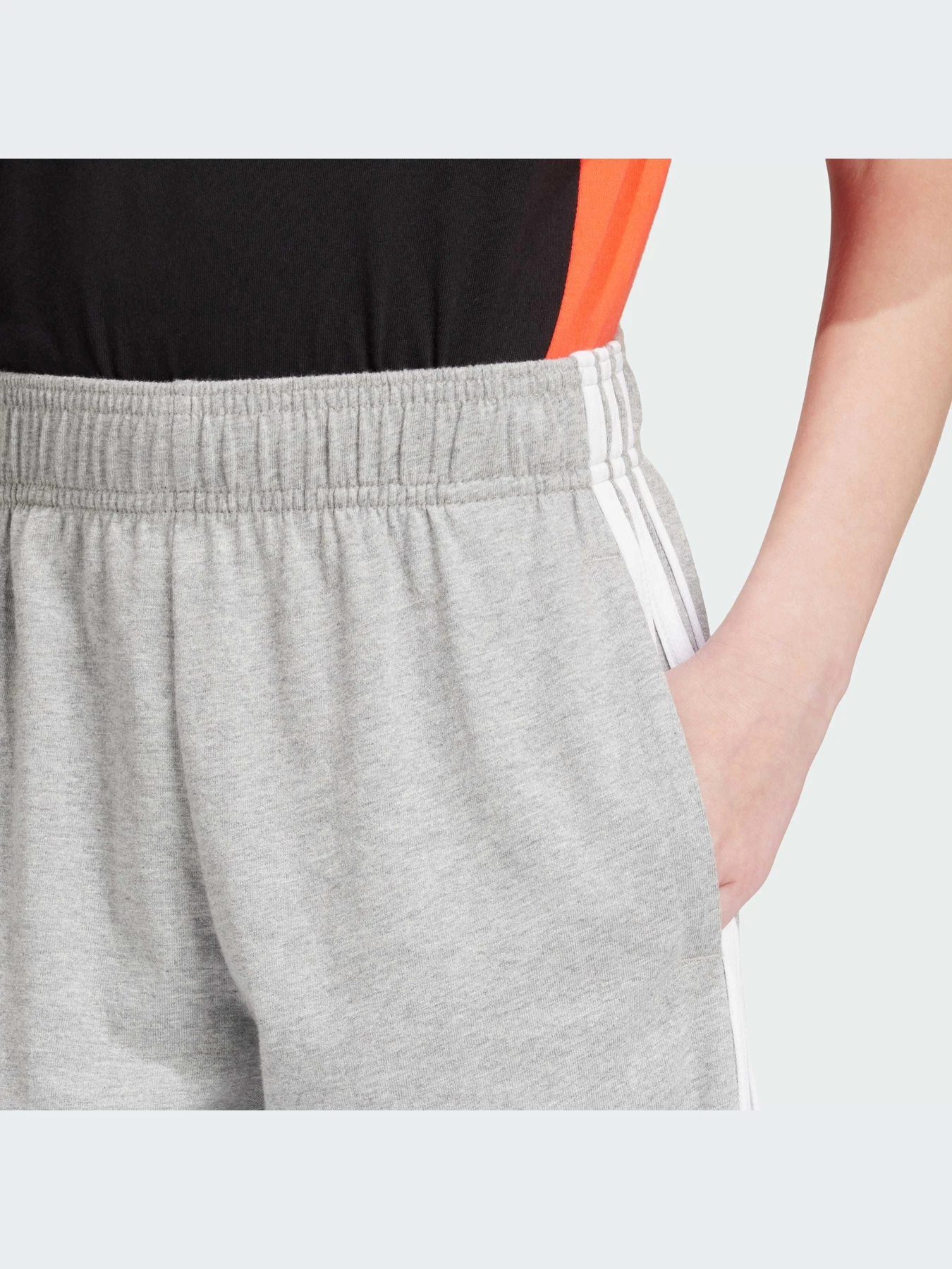 Шорты Adidas модель IS2573-KZ Шорты Adidas модель IS2573-KZ Фото