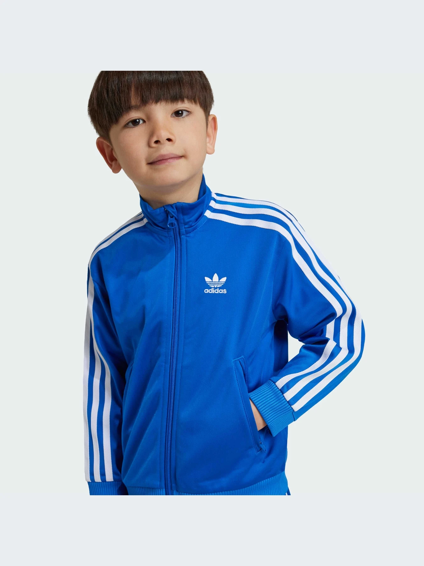 Костюмы Adidas модель IY4802-KZ Костюмы Adidas модель IY4802-KZ Фото
