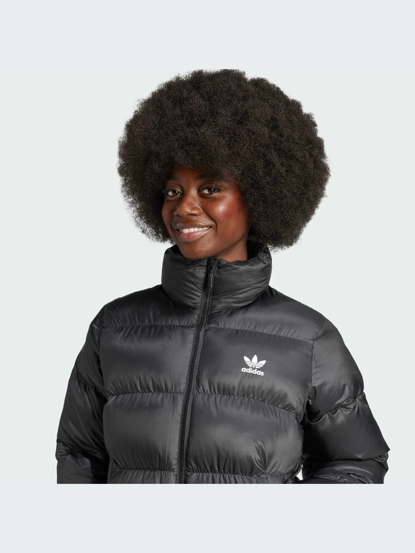 Куртки и дубленки Adidas Adicolor модель JD0420-KZ Куртки и дубленки Adidas Adicolor модель JD0420-KZ Фото