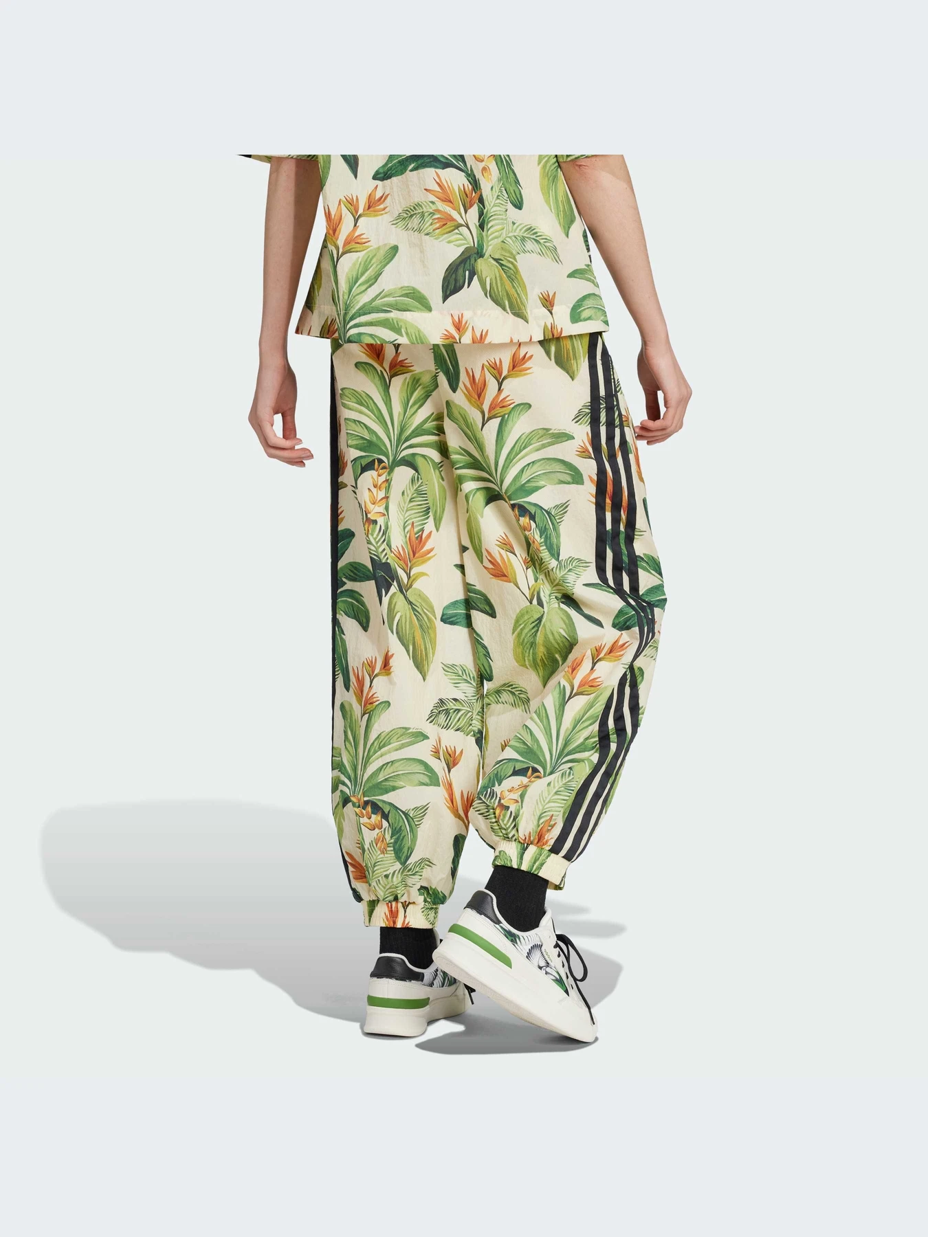 Брюки Adidas модель JD6300-KZ Брюки Adidas модель JD6300-KZ Фото