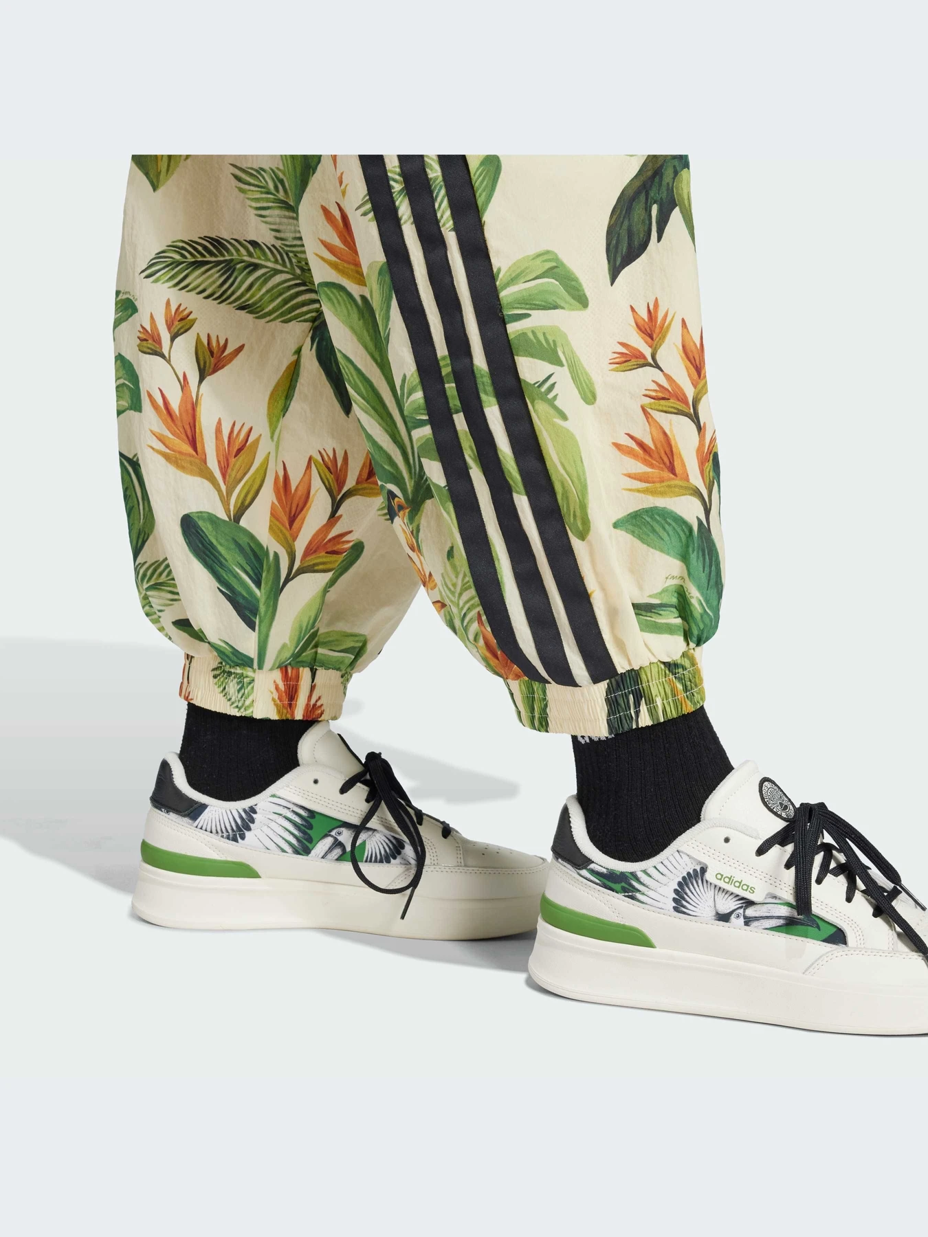 Брюки Adidas модель JD6300-KZ Брюки Adidas модель JD6300-KZ Фото