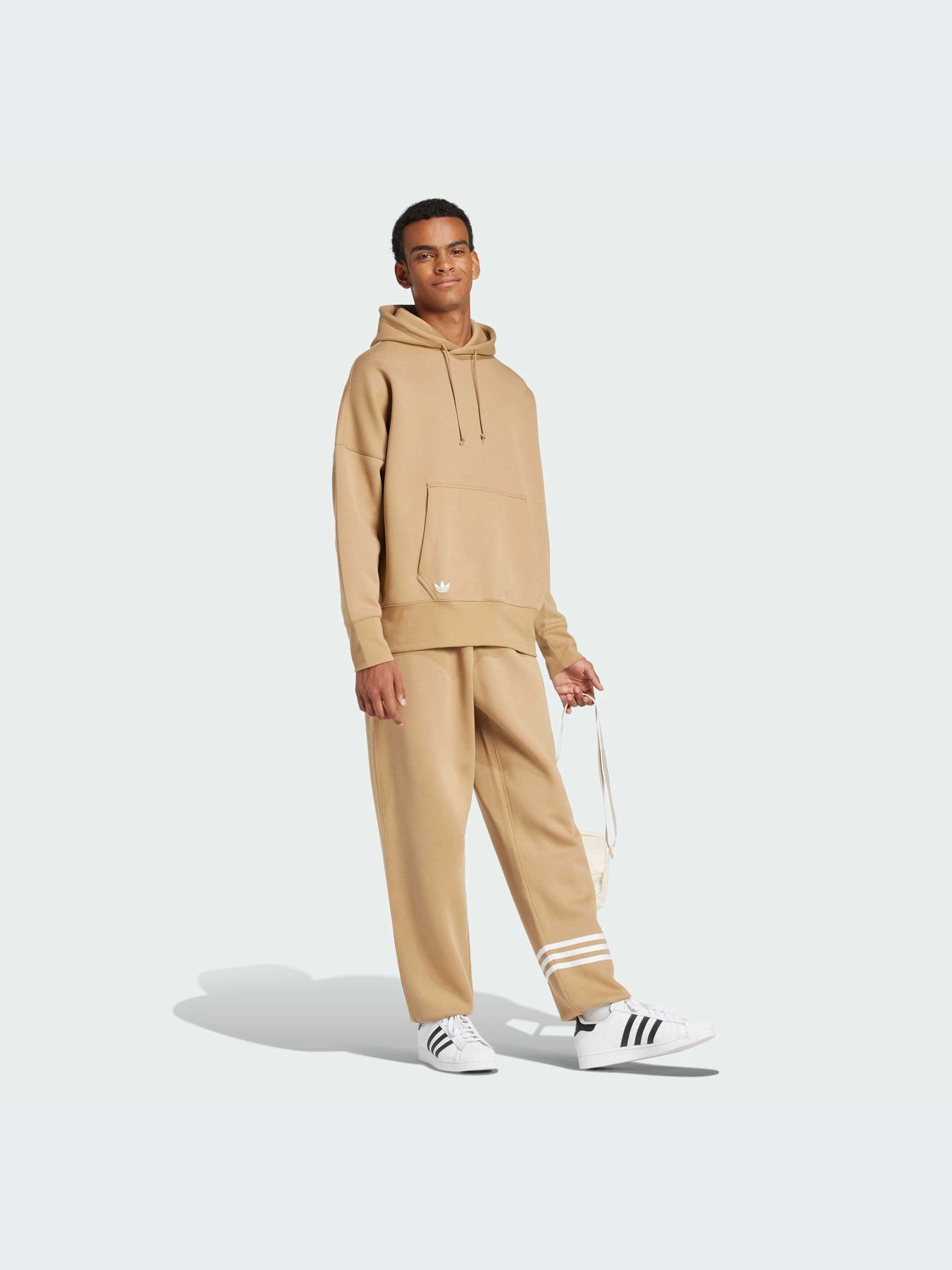 Брюки Adidas Adicolor модель JC9901-KZ Брюки Adidas Adicolor модель JC9901-KZ Фото