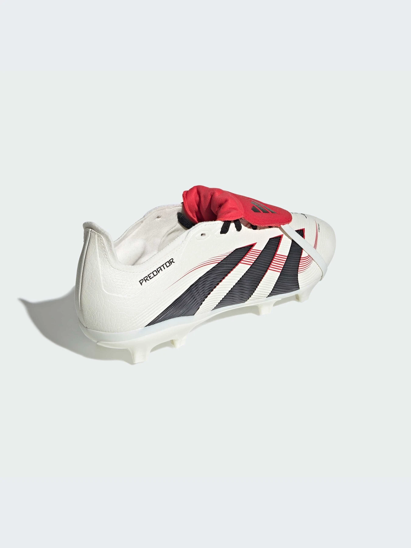 Кроссовки Adidas Predator модель JP5737-KZ Кроссовки Adidas Predator модель JP5737-KZ Фото