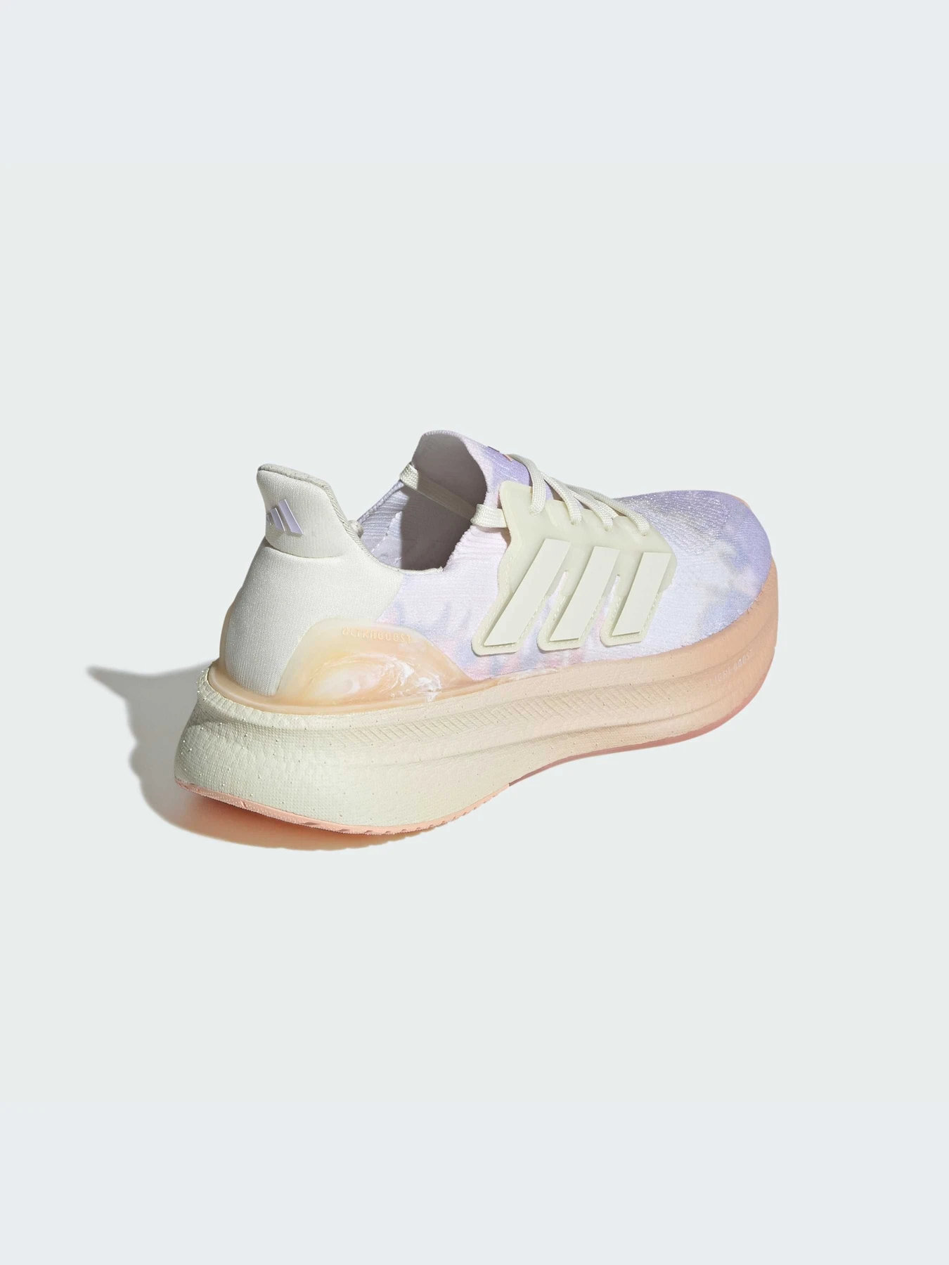 Кроссовки Adidas Ultraboost модель JI1519-KZ Кроссовки Adidas Ultraboost модель JI1519-KZ Фото
