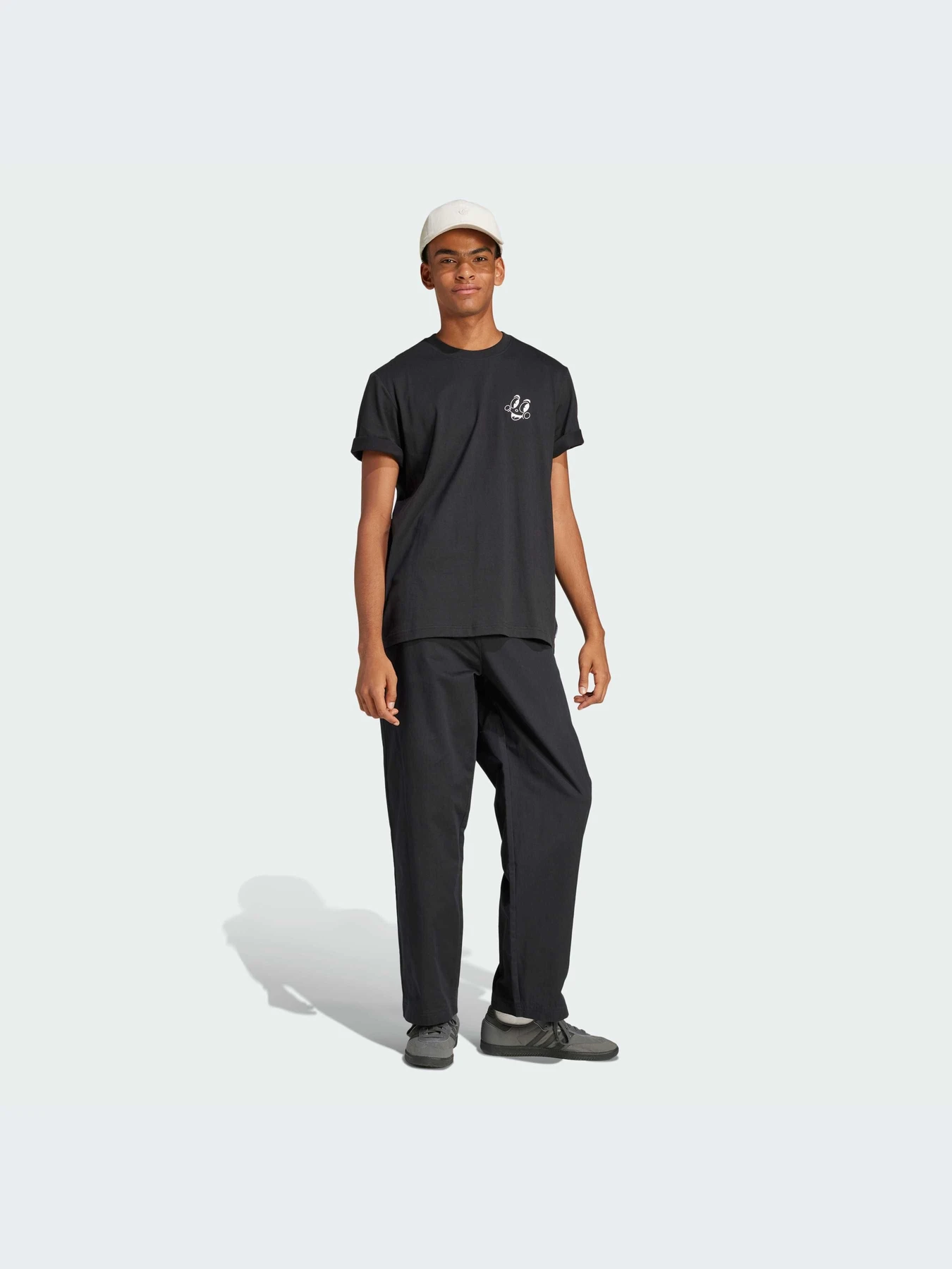 Футболки и поло Adidas Graphics модель JN7032-KZ Футболки и поло Adidas Graphics модель JN7032-KZ Фото