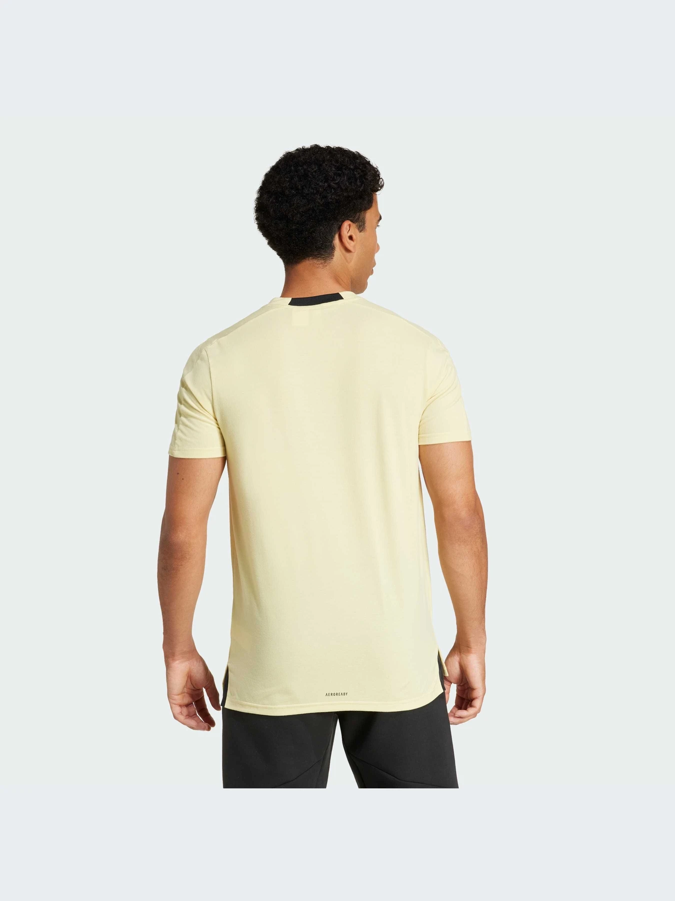Футболки и поло Adidas модель JI5773-KZ Футболки и поло Adidas модель JI5773-KZ Фото