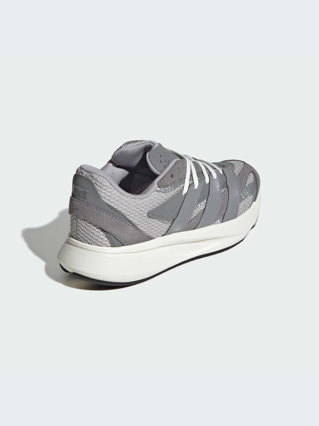 Кроссовки Adidas модель JQ4759-KZ Кроссовки Adidas модель JQ4759-KZ Фото