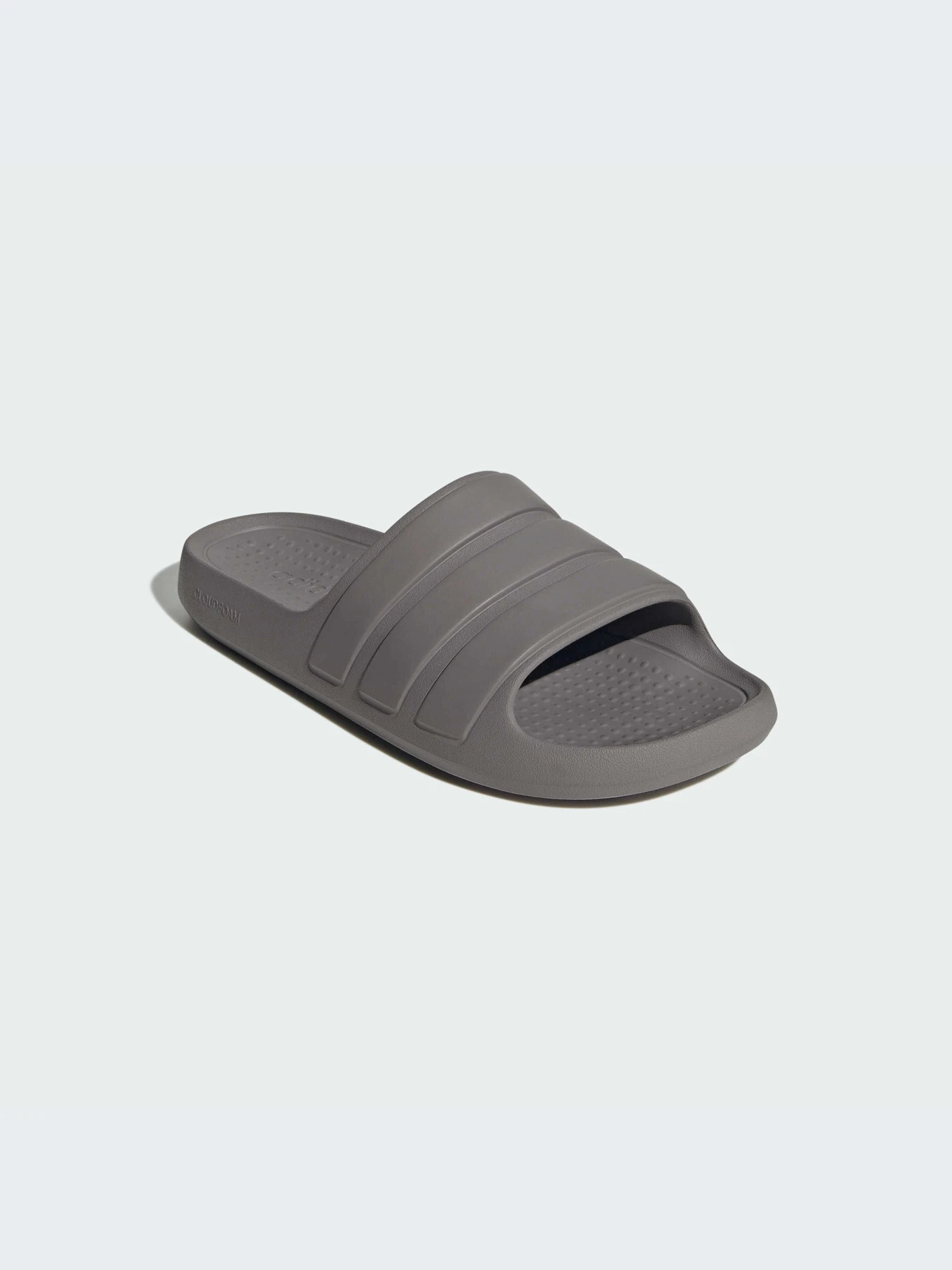 Шлёпанцы Adidas Adilette модель JP5680-KZ Шлёпанцы Adidas Adilette модель JP5680-KZ Фото