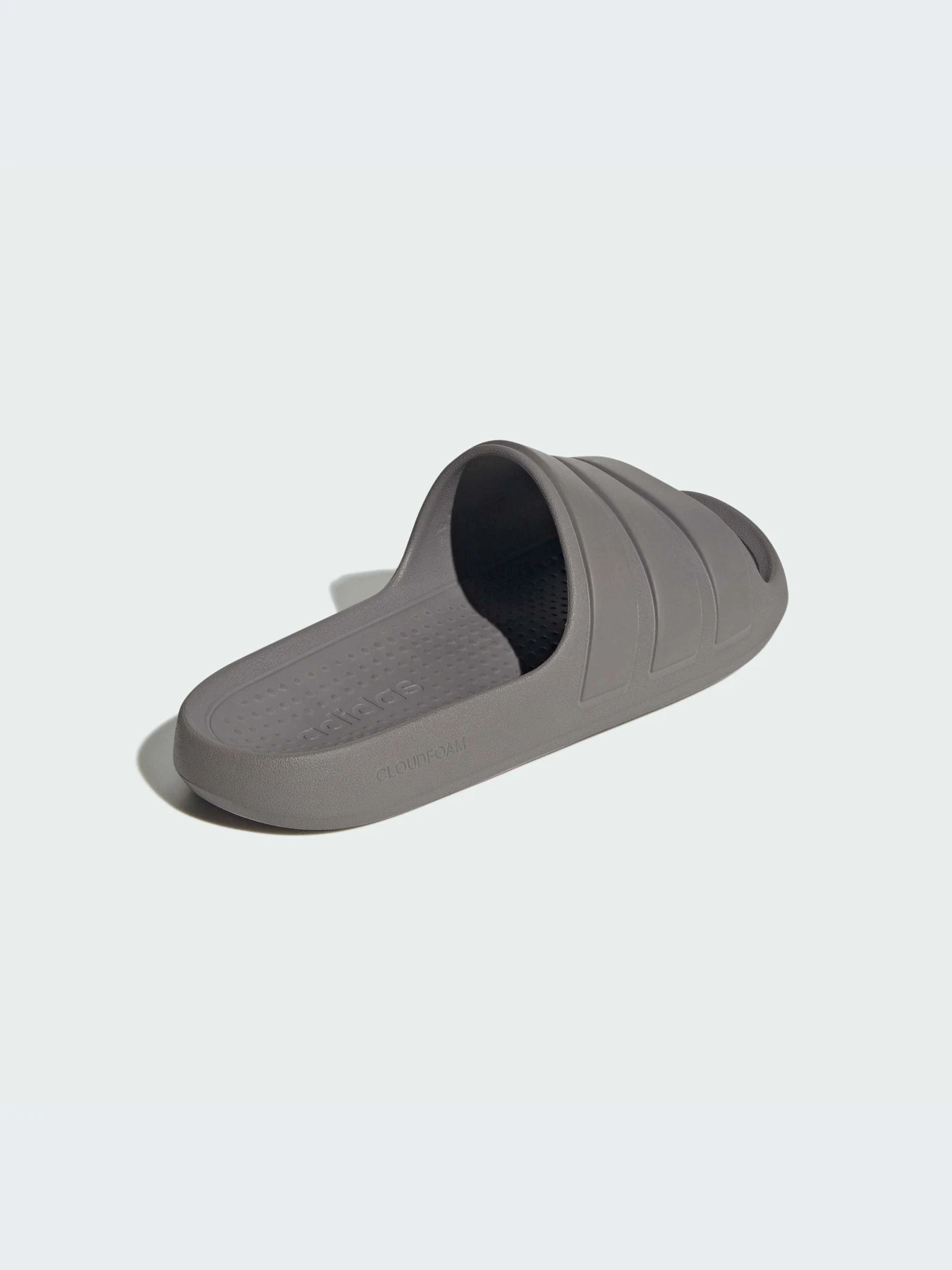 Шлёпанцы Adidas Adilette модель JP5680-KZ Шлёпанцы Adidas Adilette модель JP5680-KZ Фото