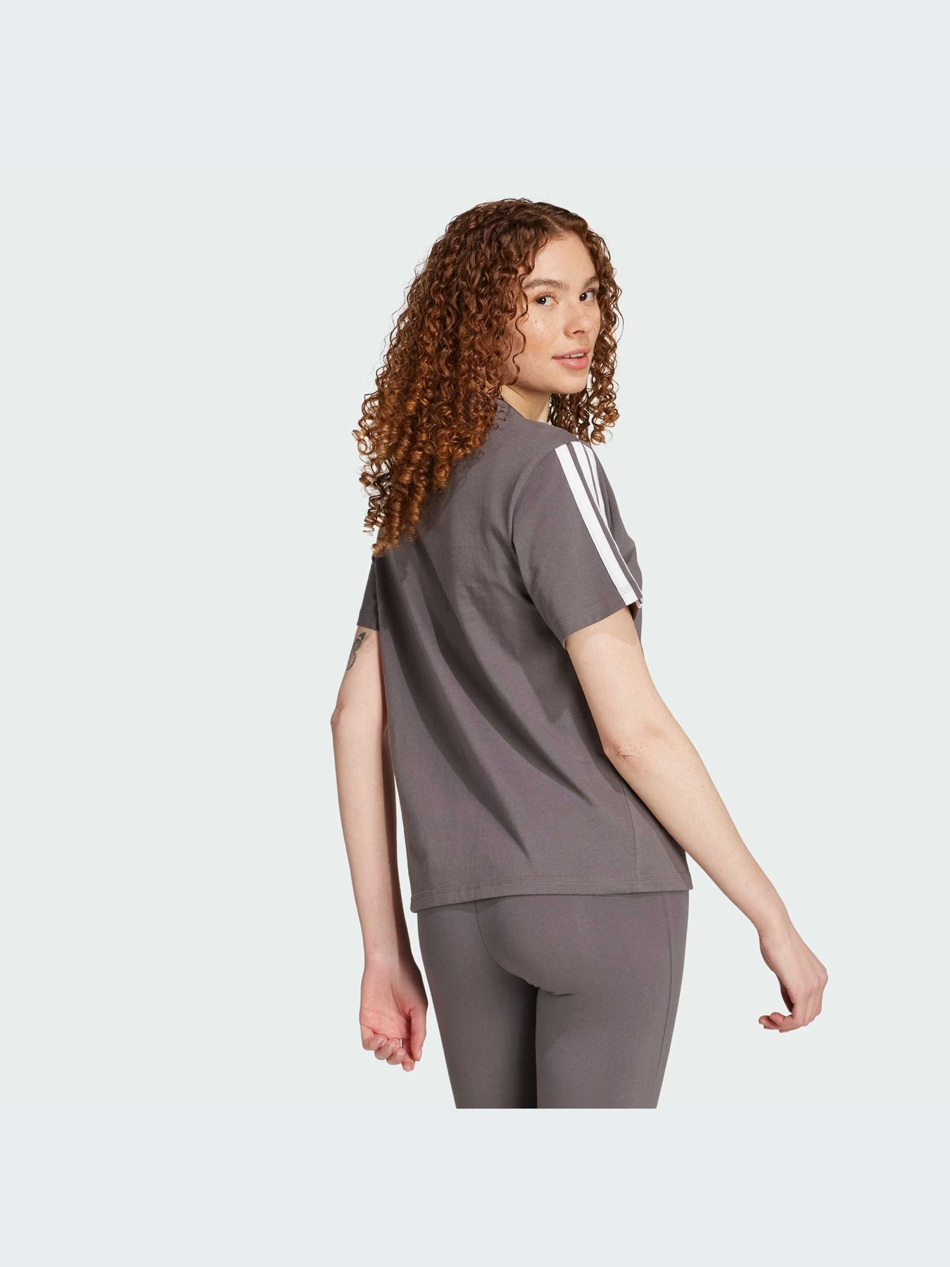 Футболки и поло Adidas модель JM2407-KZ Футболки и поло Adidas модель JM2407-KZ Фото