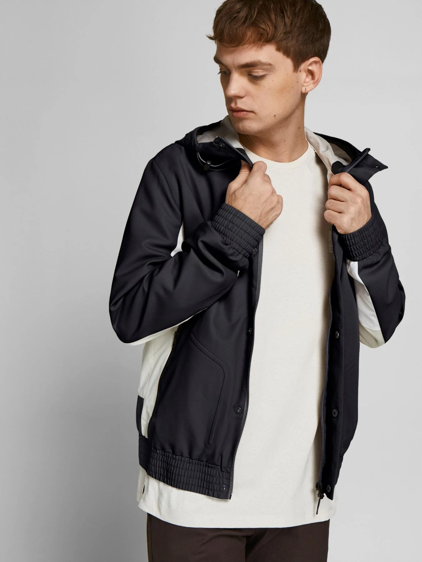Куртки и дубленки JACK & JONES модель 12205621_Black Куртки и дубленки JACK & JONES модель 12205621_Black Фото