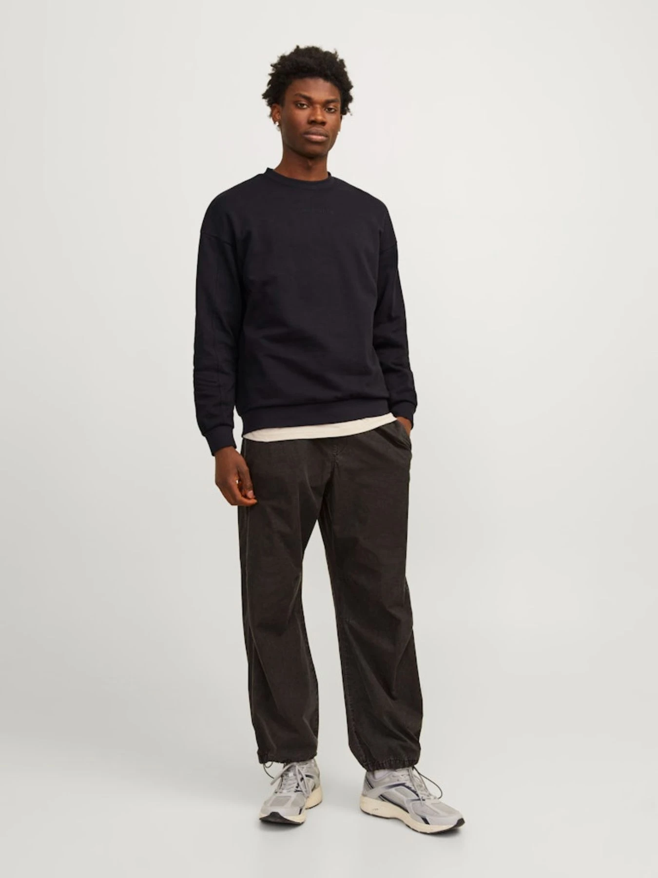 Худи и свитшоты JACK & JONES модель 12253369_Black Худи и свитшоты JACK & JONES модель 12253369_Black Фото